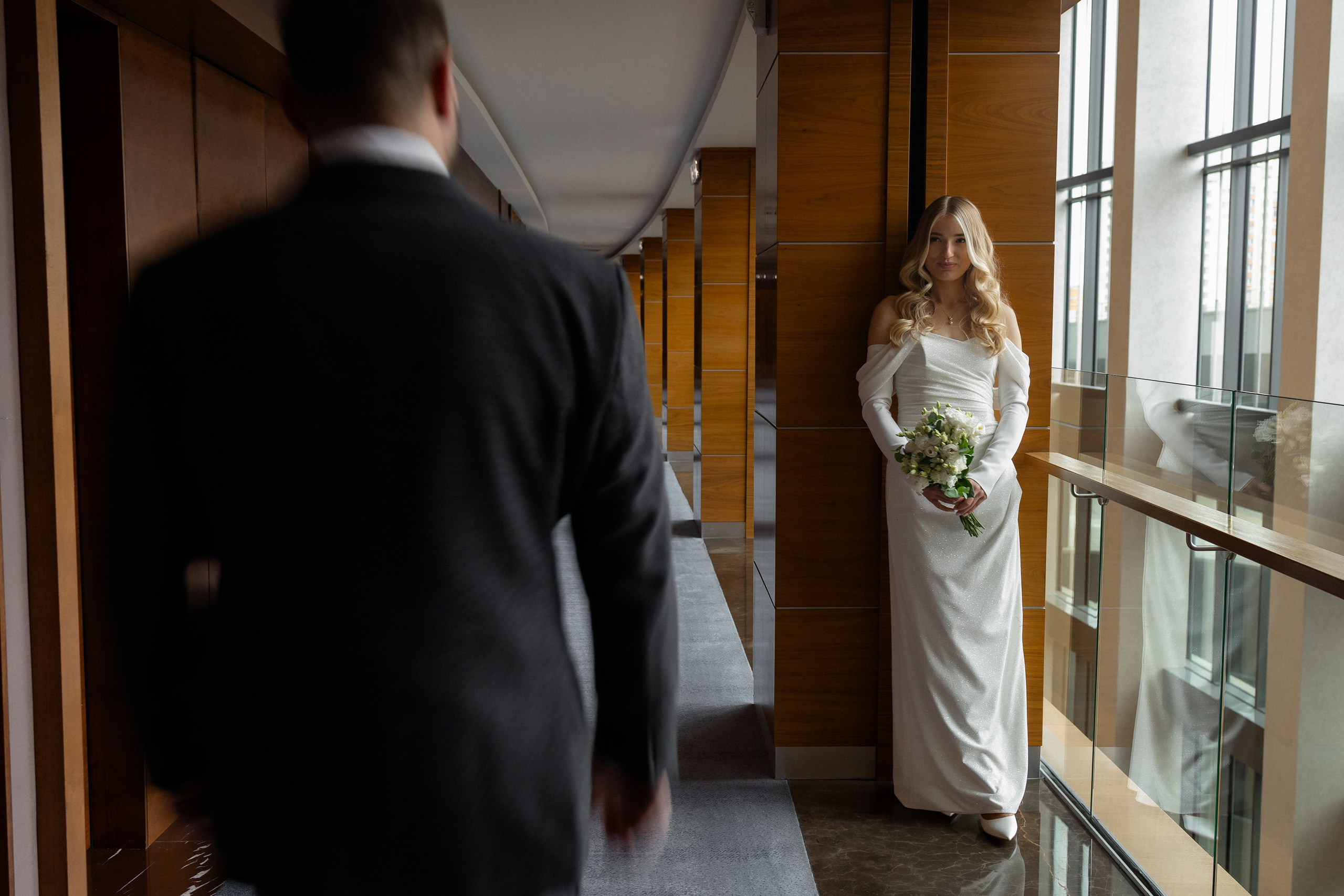 Свадебная фотосессия в отеле Марриот в Минске (Minsk Marriott Hotel). Свадебный фотограф в Минске/Беларуси Сергей Спиридонов