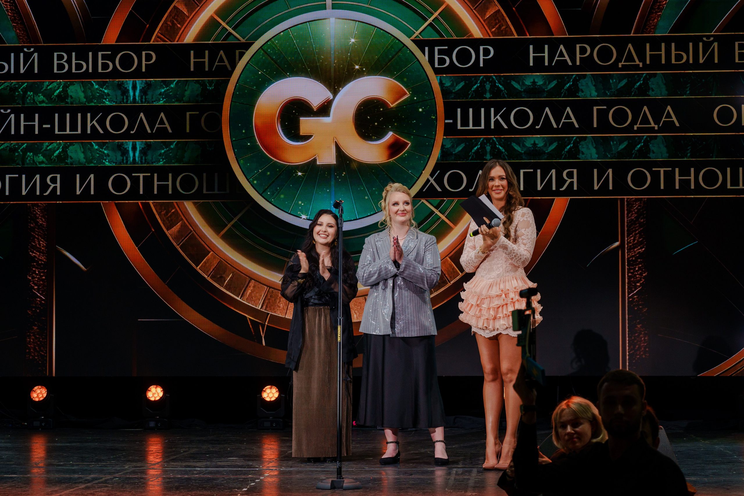 Фотограф репортажный на премию. Репортажный фотограф в Москве Саша Дружинина