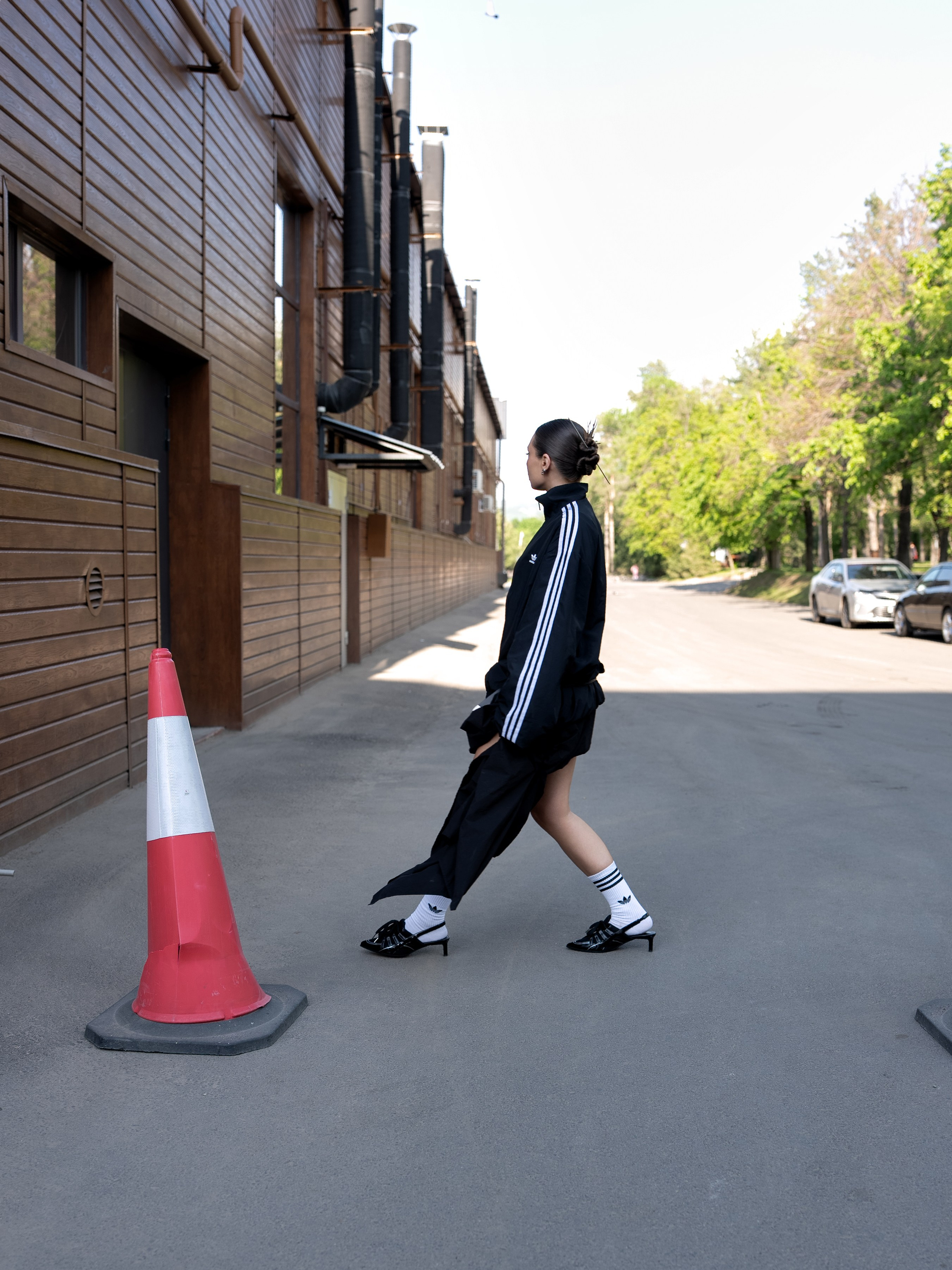 Visa Fashion Week Almaty Pre-Fall 2026 April StreetStyle Day 2. Сайт Алматинского НЮ АРТ, будуар и фэшн фотографа Дениса Карпенко