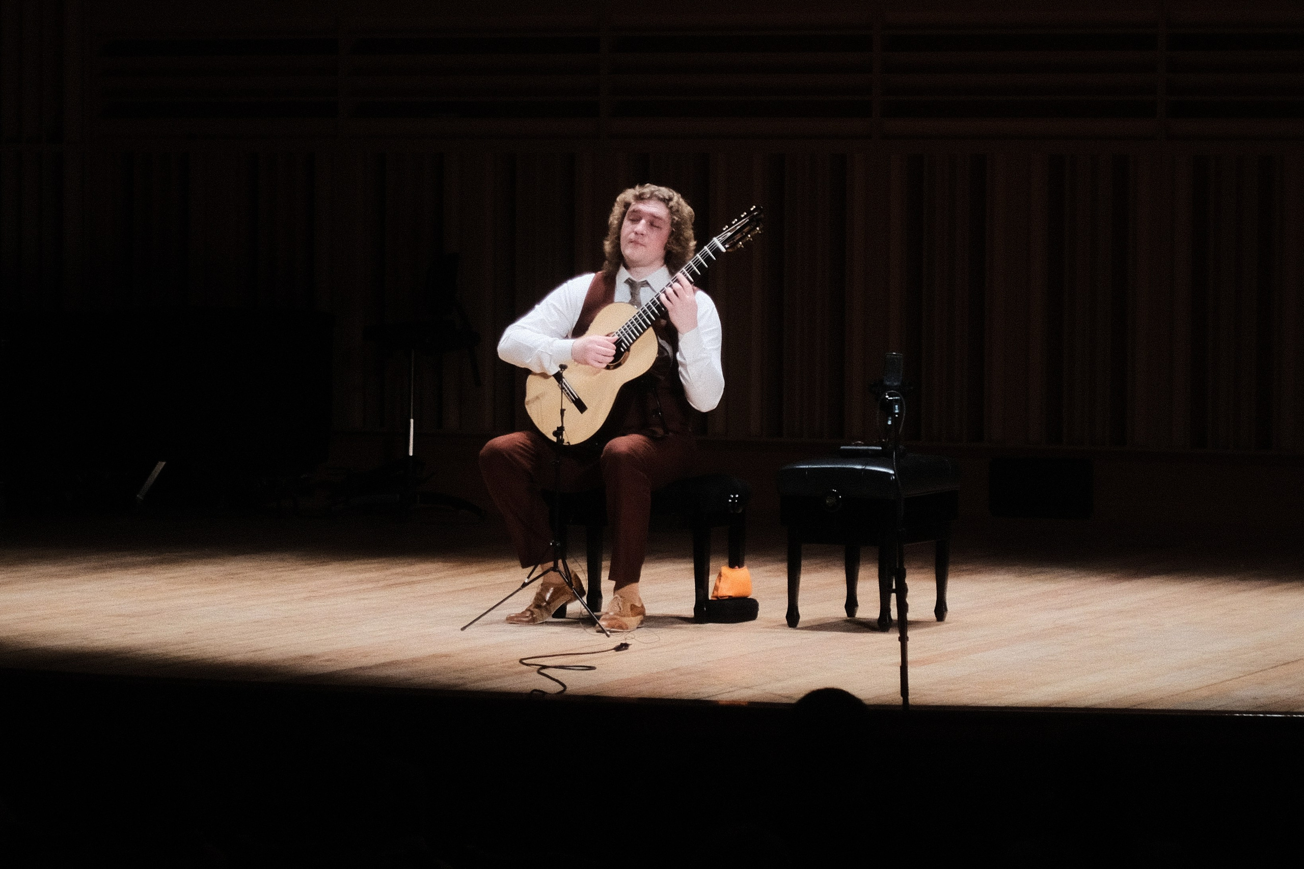 Гитарный концерт Романа Зорькина. Goncharov Tim