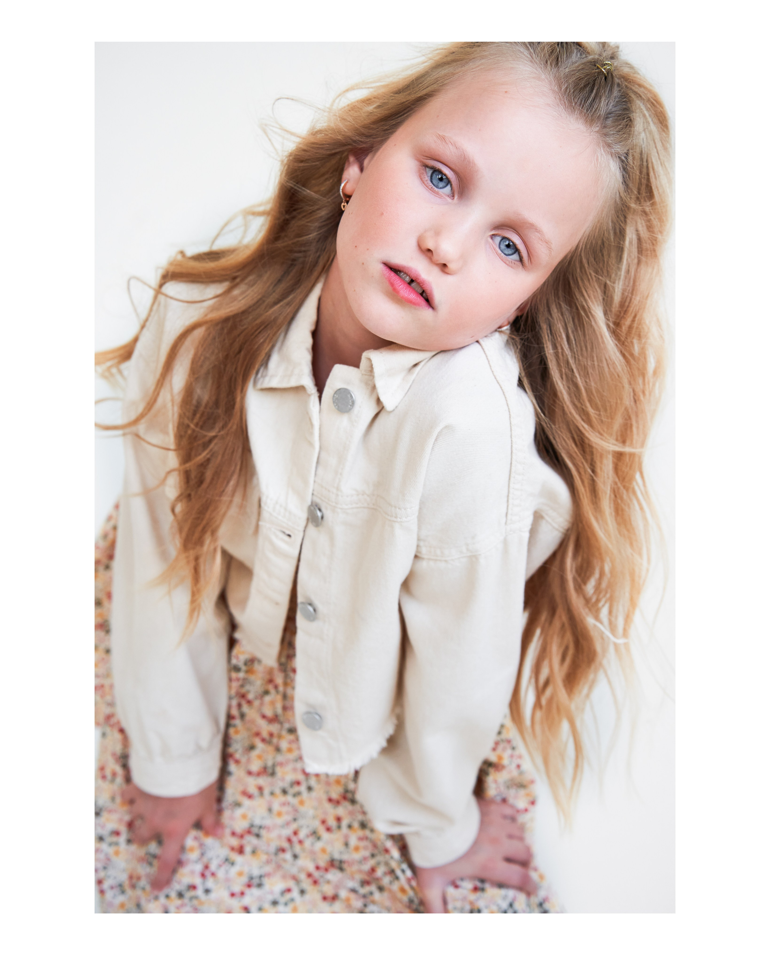 Девочки (модельное портфолио). Семейный и детский фотограф в Москве Лара Клунная