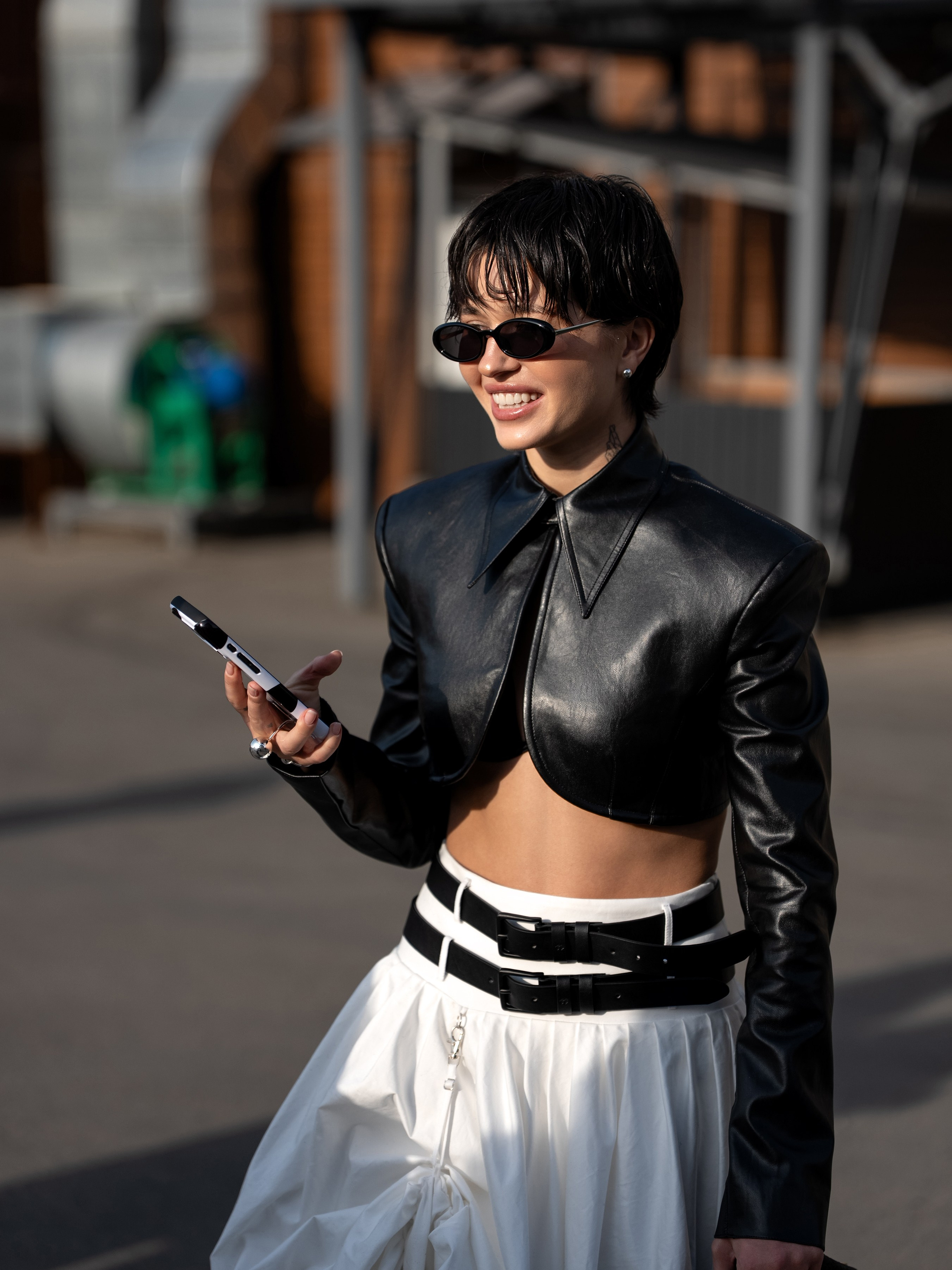 Visa Fashion Week Almaty Pre-Fall 2026 April StreetStyle Day 1. Сайт Алматинского НЮ АРТ, будуар и фэшн фотографа Дениса Карпенко