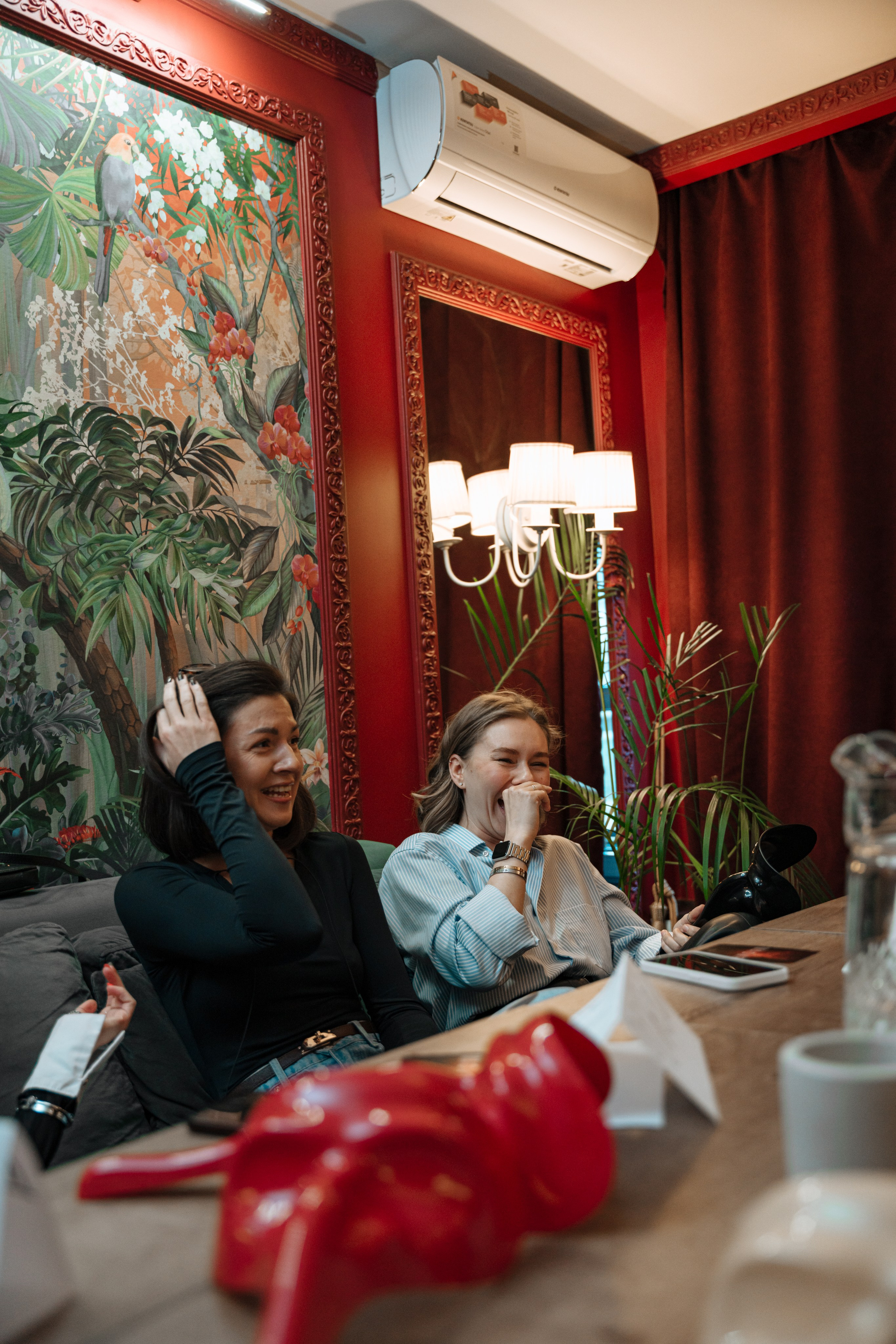 Мафия. Бар FINCH. ЖЕНСКИЙ КЛУБ LAXMI. Портретный фотограф в Санкт-Петербурге Дмитриева Наталия