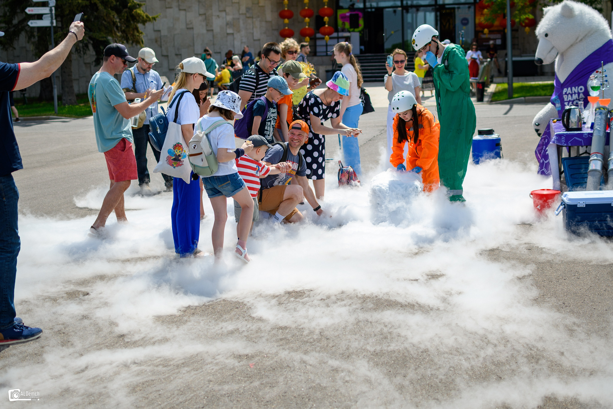 День защиты детей Терракотовая армия в Москве на ВДНХ фото