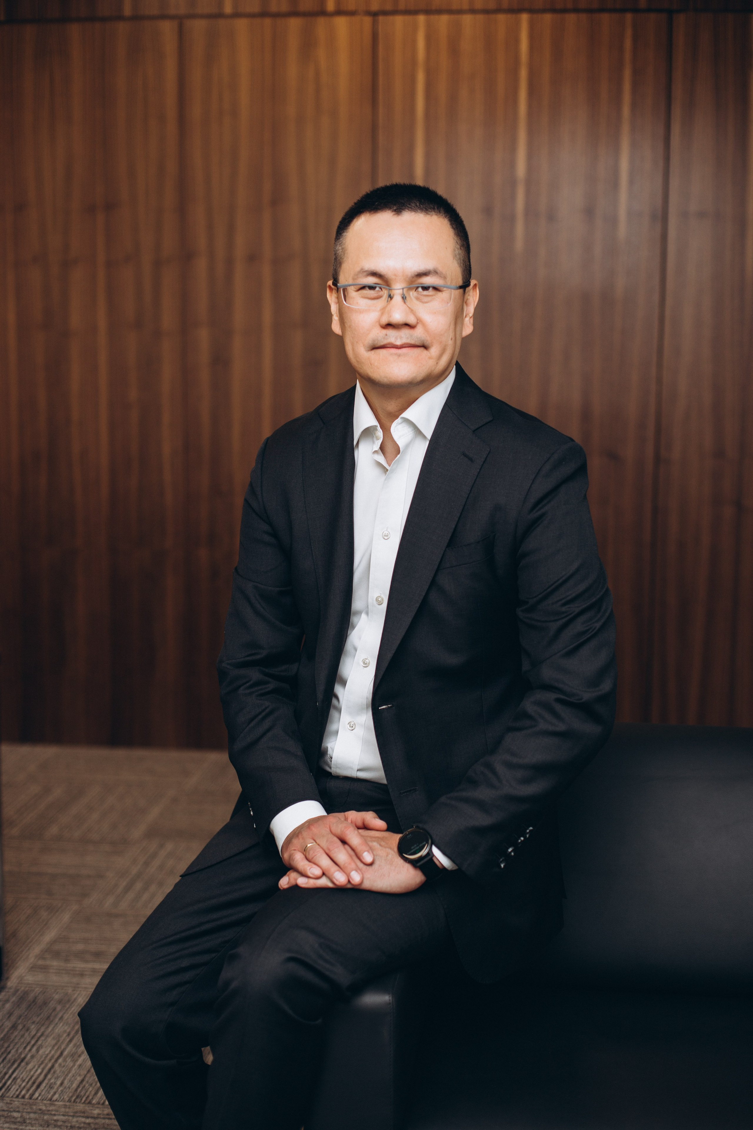 мужской бизнес портрет в Алматы