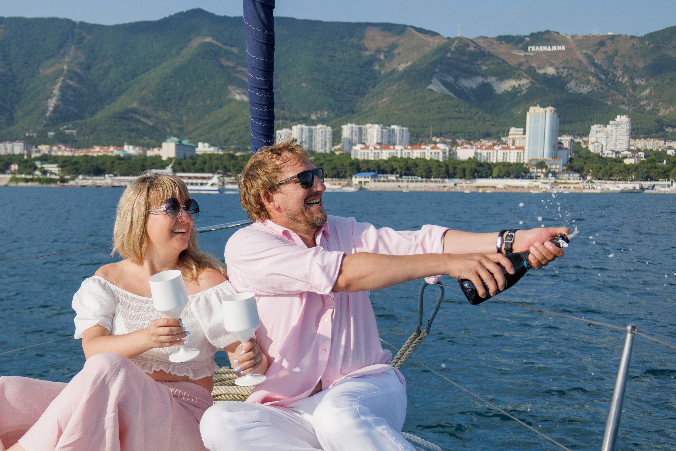 Лавстори на яхте. Семейный и портретный фотограф в Геленджике Любовь Бодрова