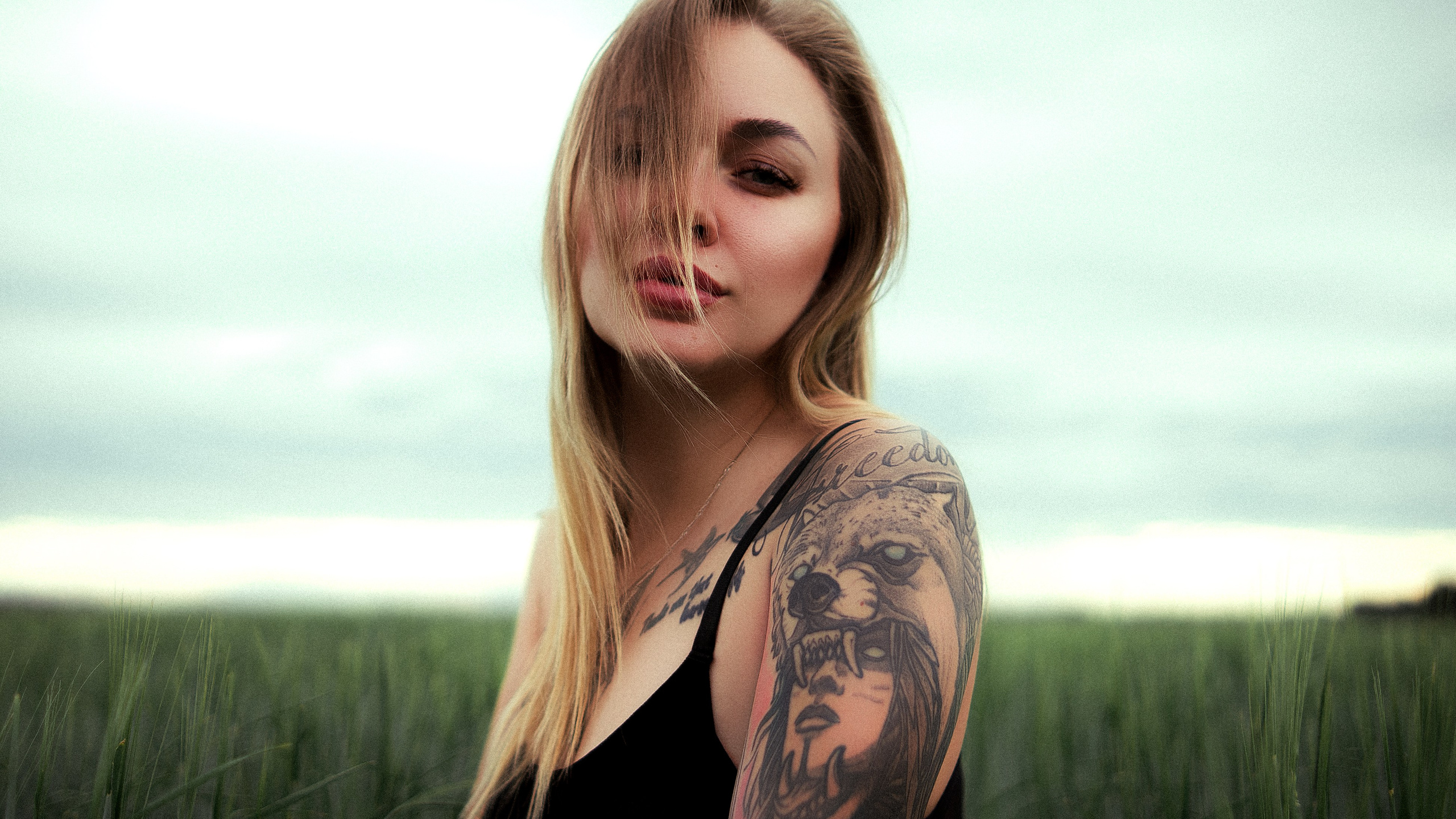 Фотосессия на улице для Оксаны в Новосибирске. Фотограф в Новосибирске Владислав Унтерберг