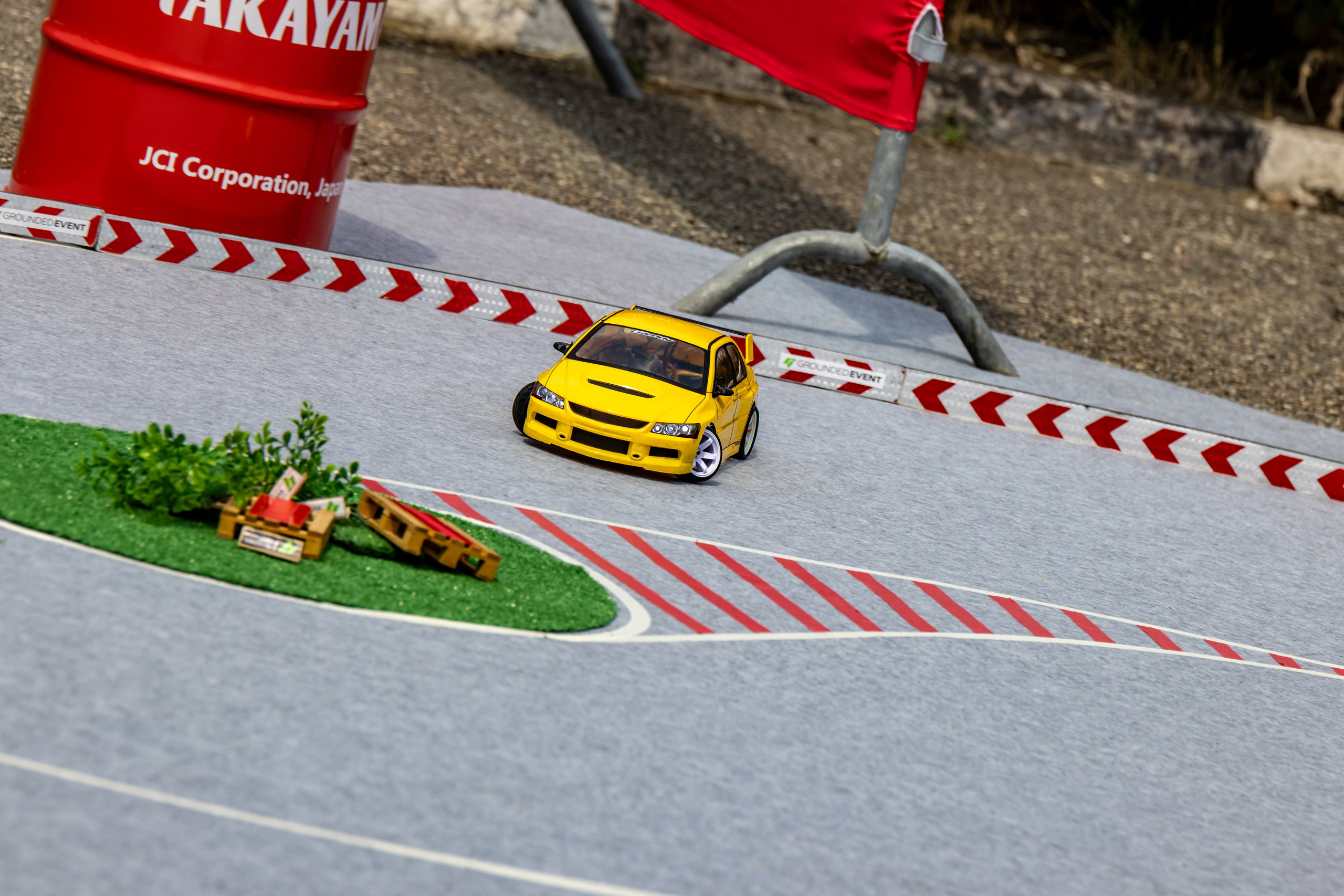 Grounded event. Репортажная, студийная, свадебная, автоспорт, коммерческая, фотосессия: Фотографы Николай и Елена DvoTar