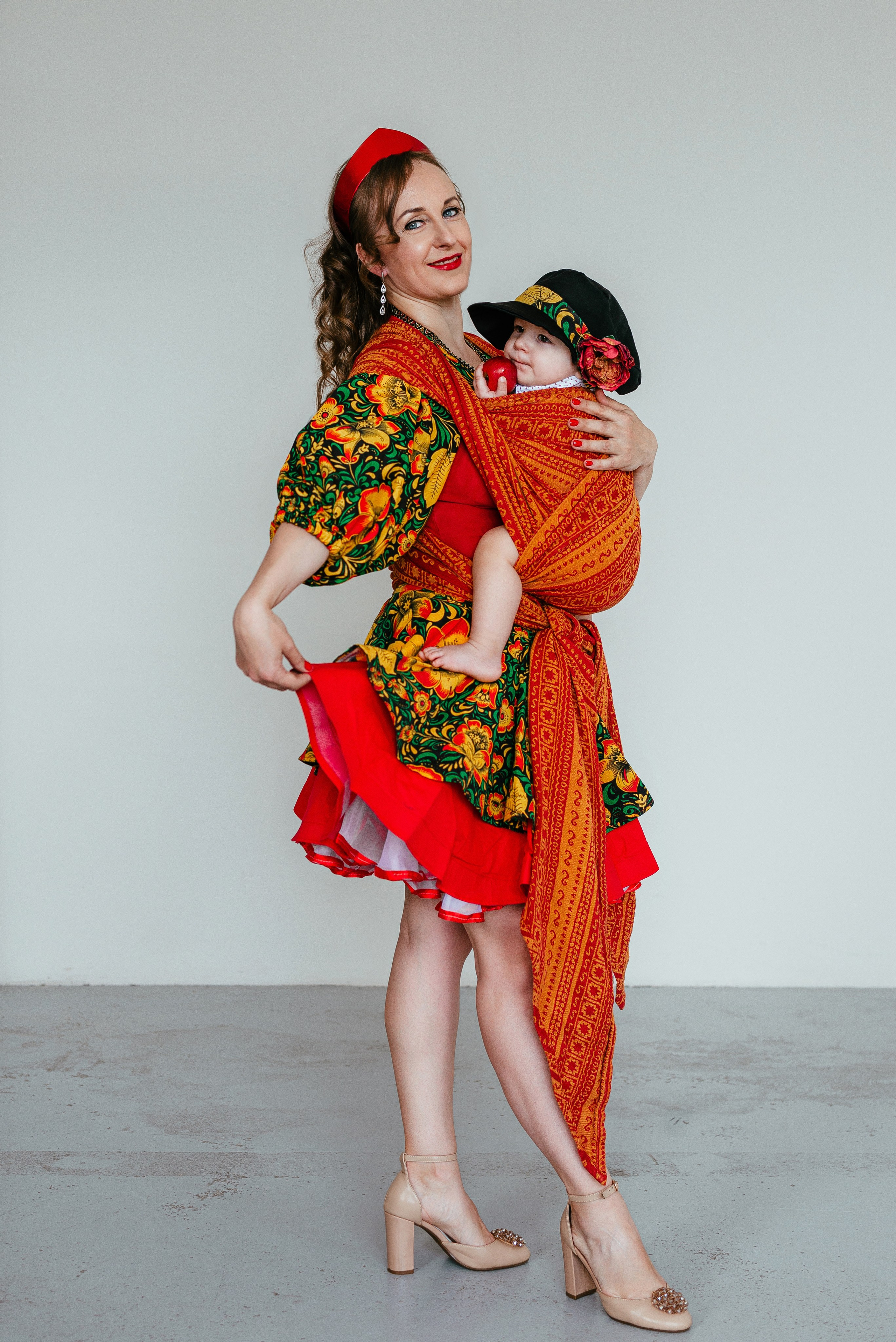 Слингомама Иваново 2025. Семейный и детский фотограф Иваново Ксения Азаренкова