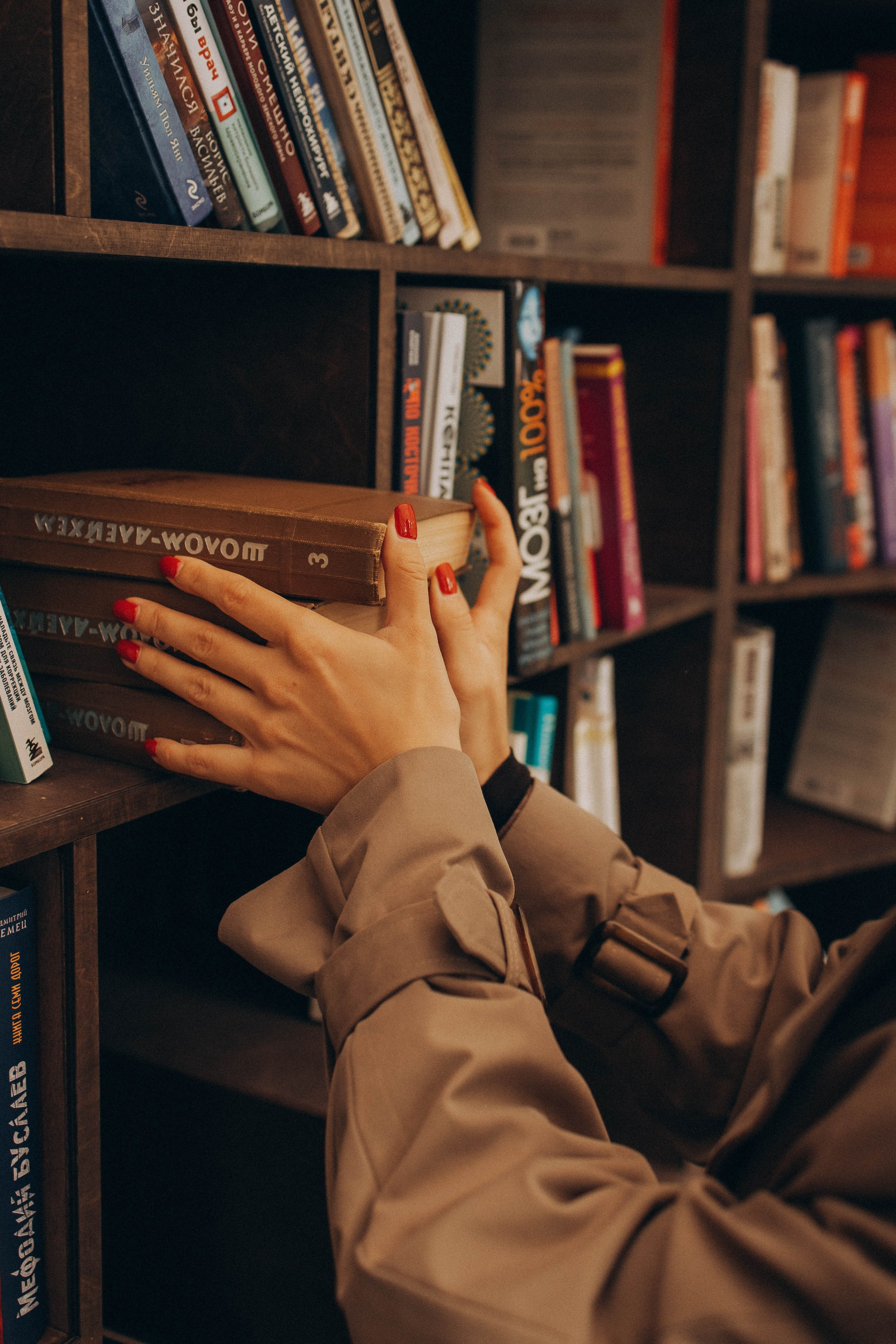 Ирина лесная библиотека. Фотограф lifestylе в Москве Пшеничная Анастасия