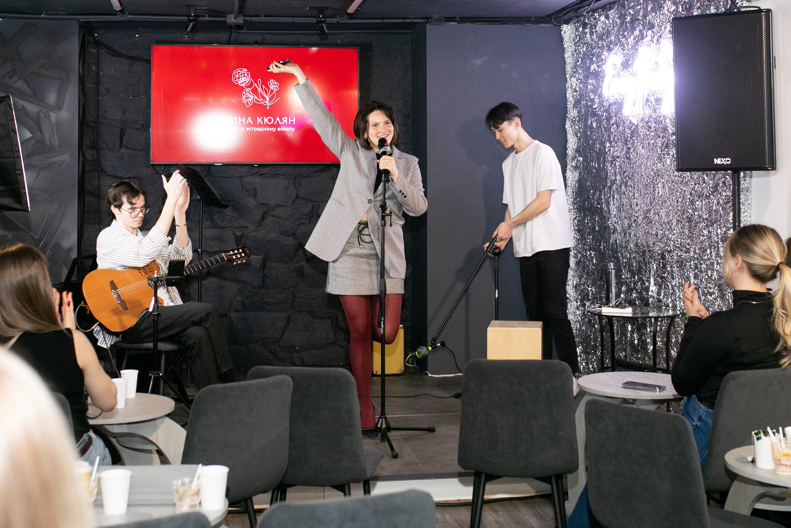 Квартирник (отчетный концерт студии Ирины Кюлян). Фотограф в Новосибирске Ася Зверева
