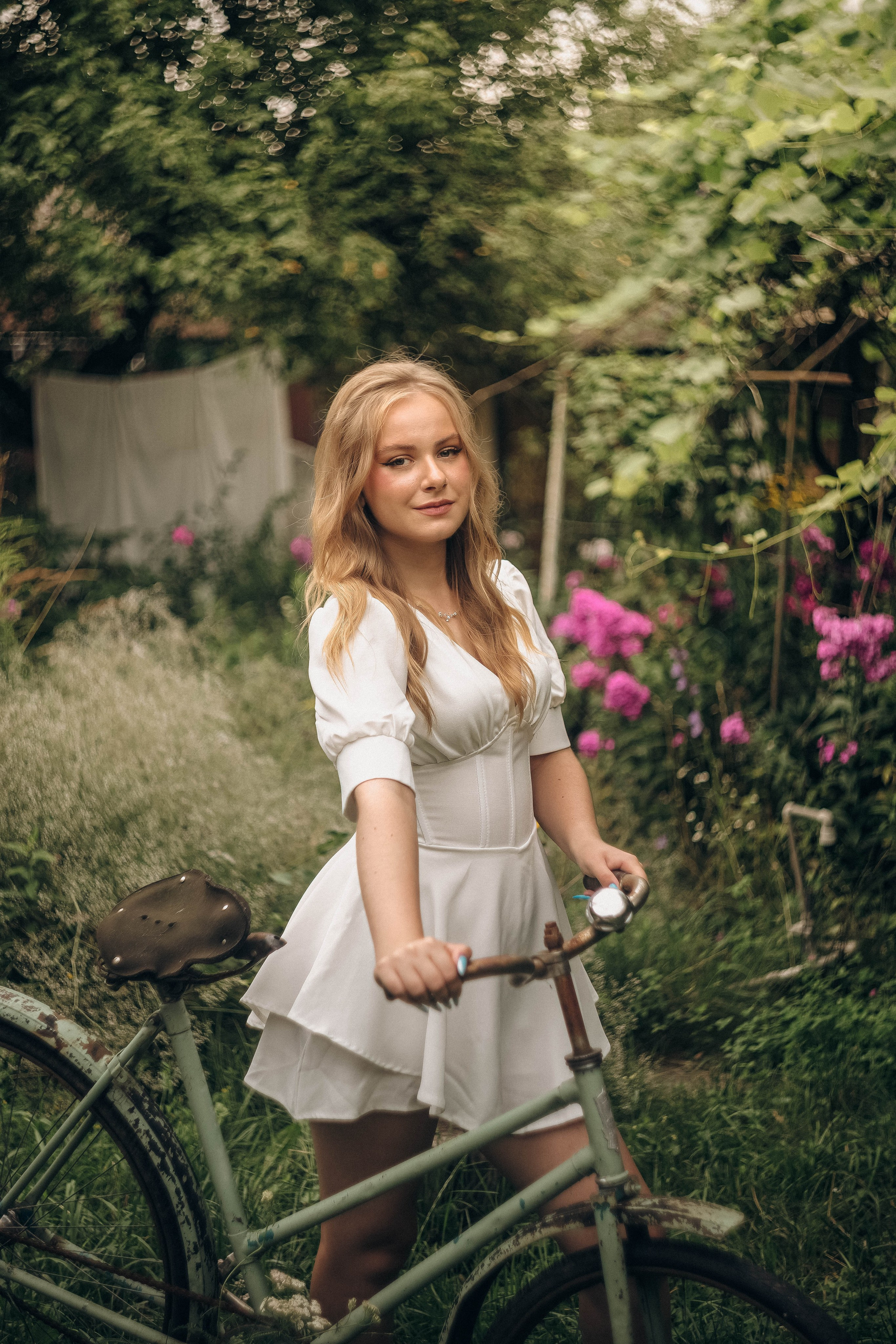 Индивидуальная. Фотограф в Курске Комардина Софья