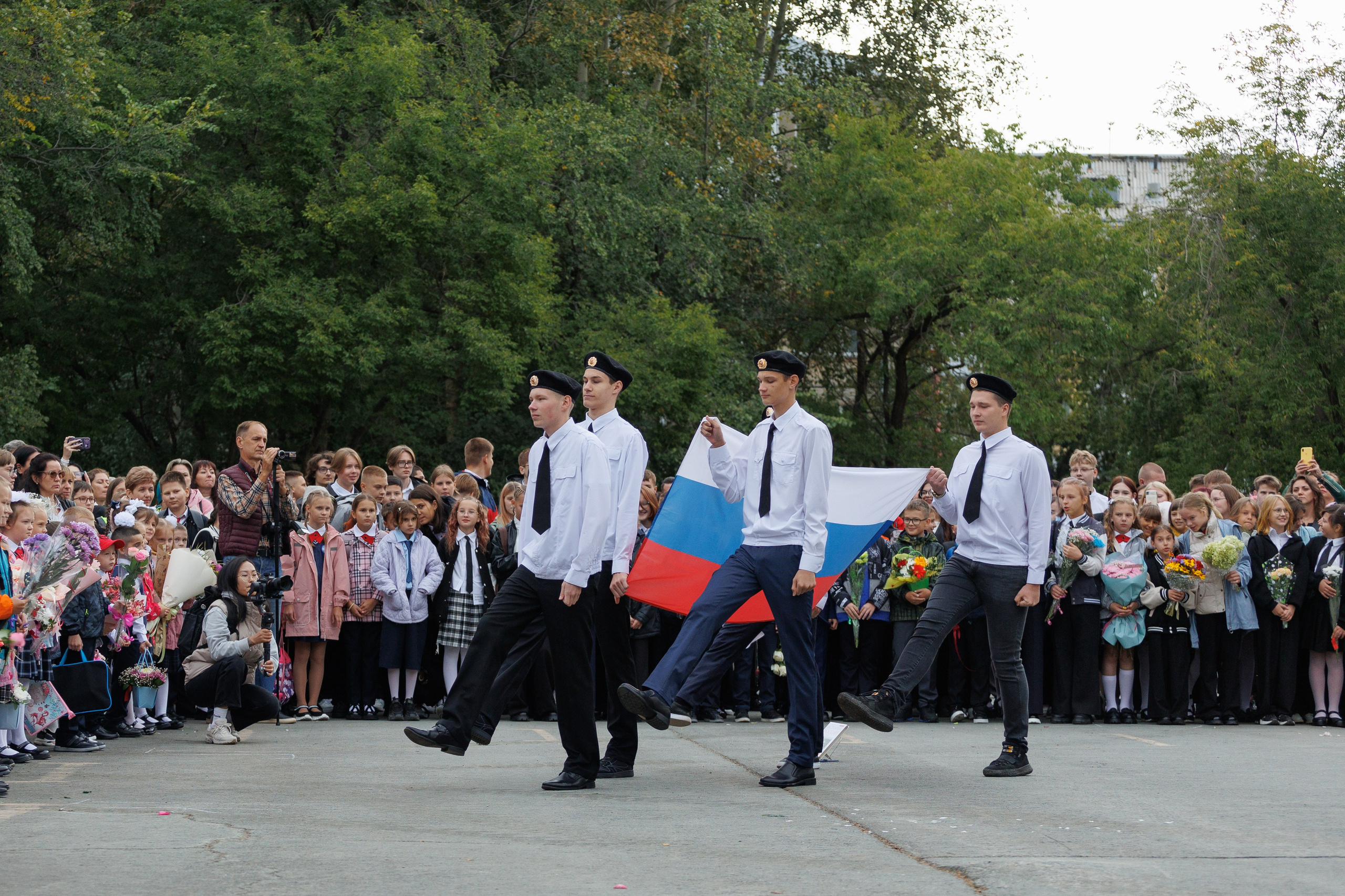 День знаний 2024. Лицей № 28. Фотомастерская Воробьевых