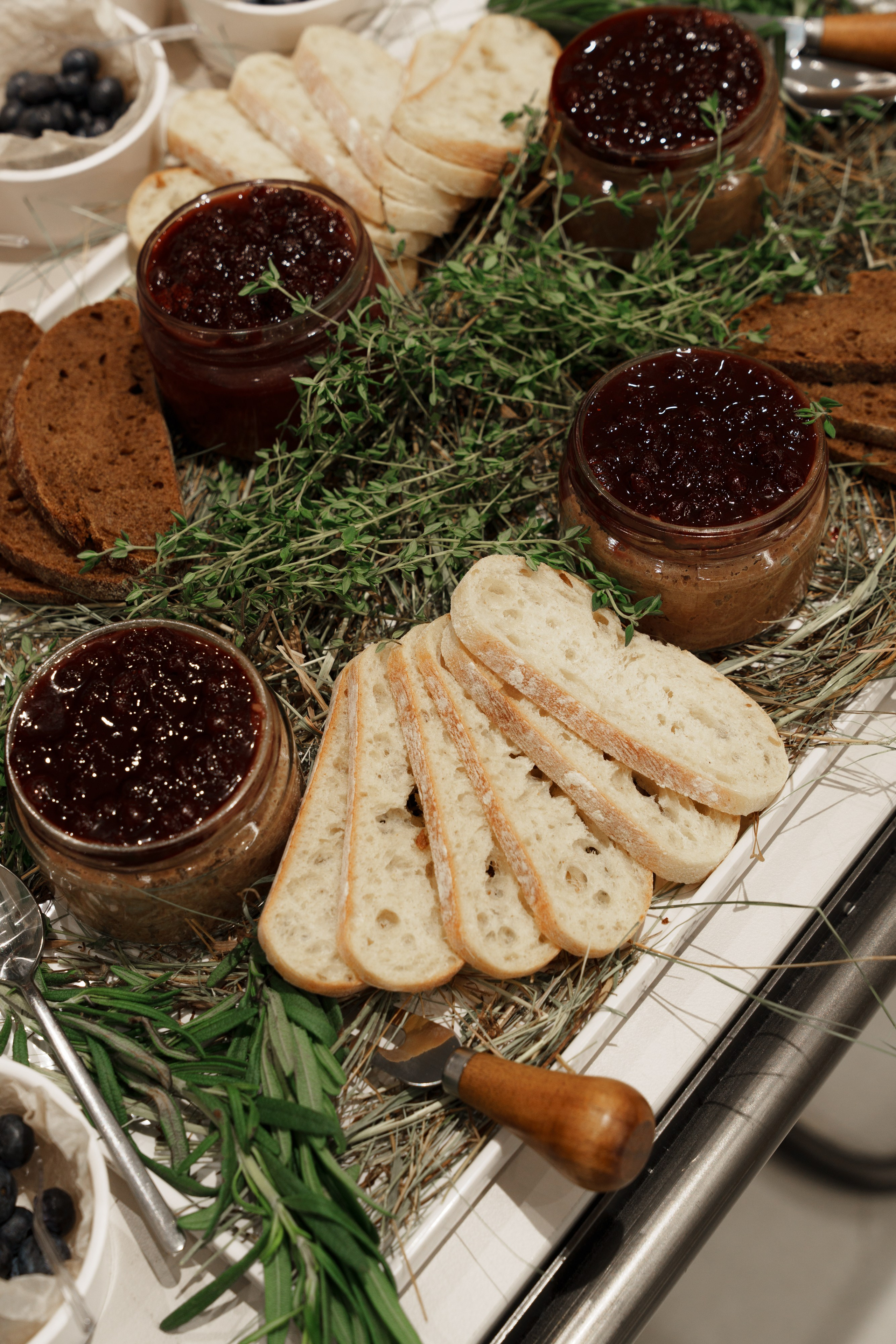 Yandex Pay & OSTIN. Фотограф в Москве и России