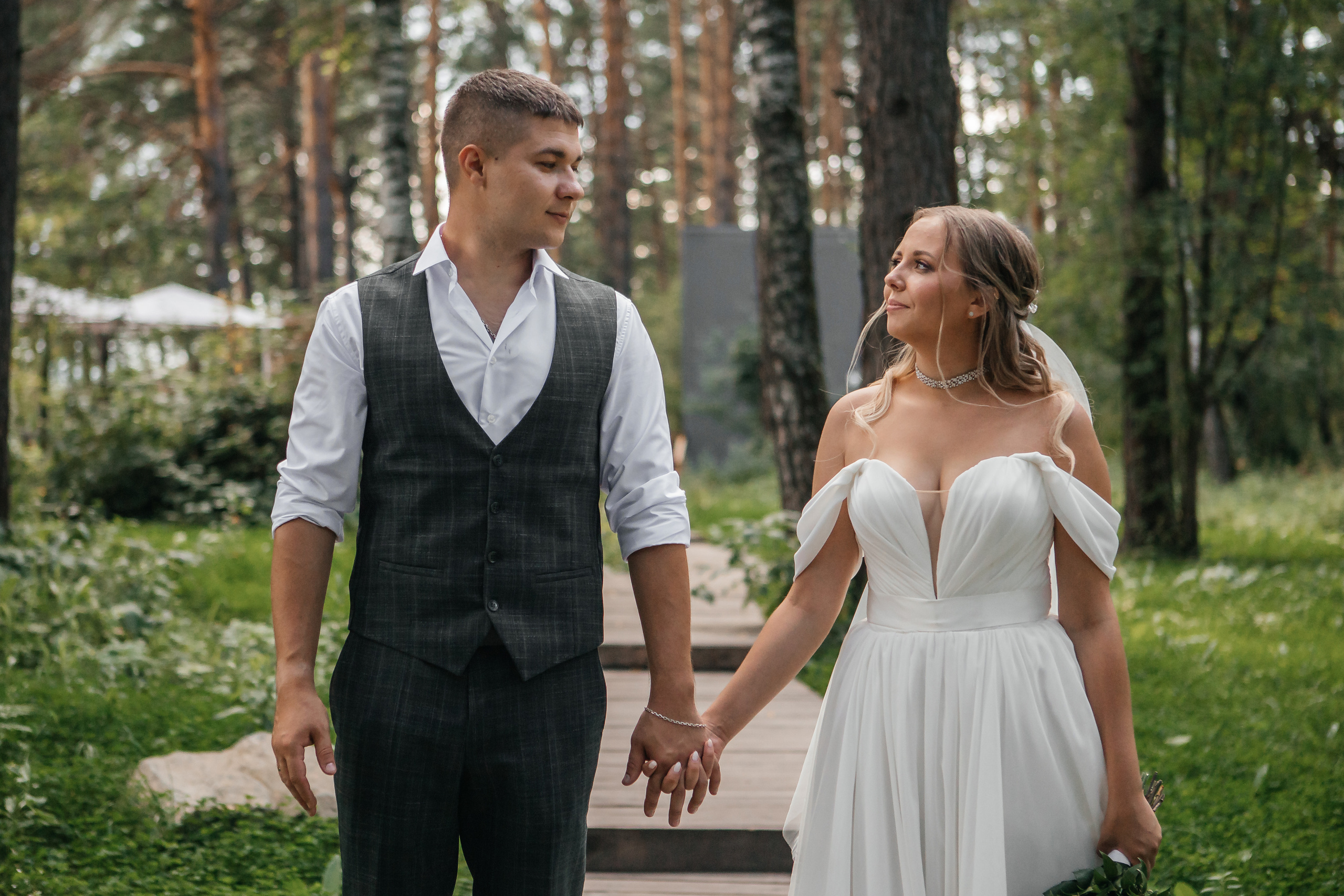 Свадебная фотосессия в горах. Дарья Белякова. Свадебный, детский и семейный фотограф в городе Бийск