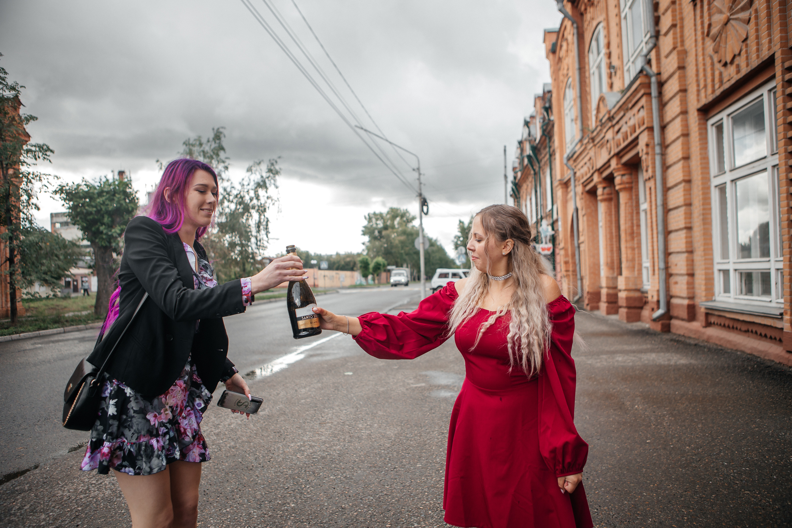 Свадебная фотосессия под дождем. Дарья Белякова. Свадебный, детский и семейный фотограф в городе Бийск