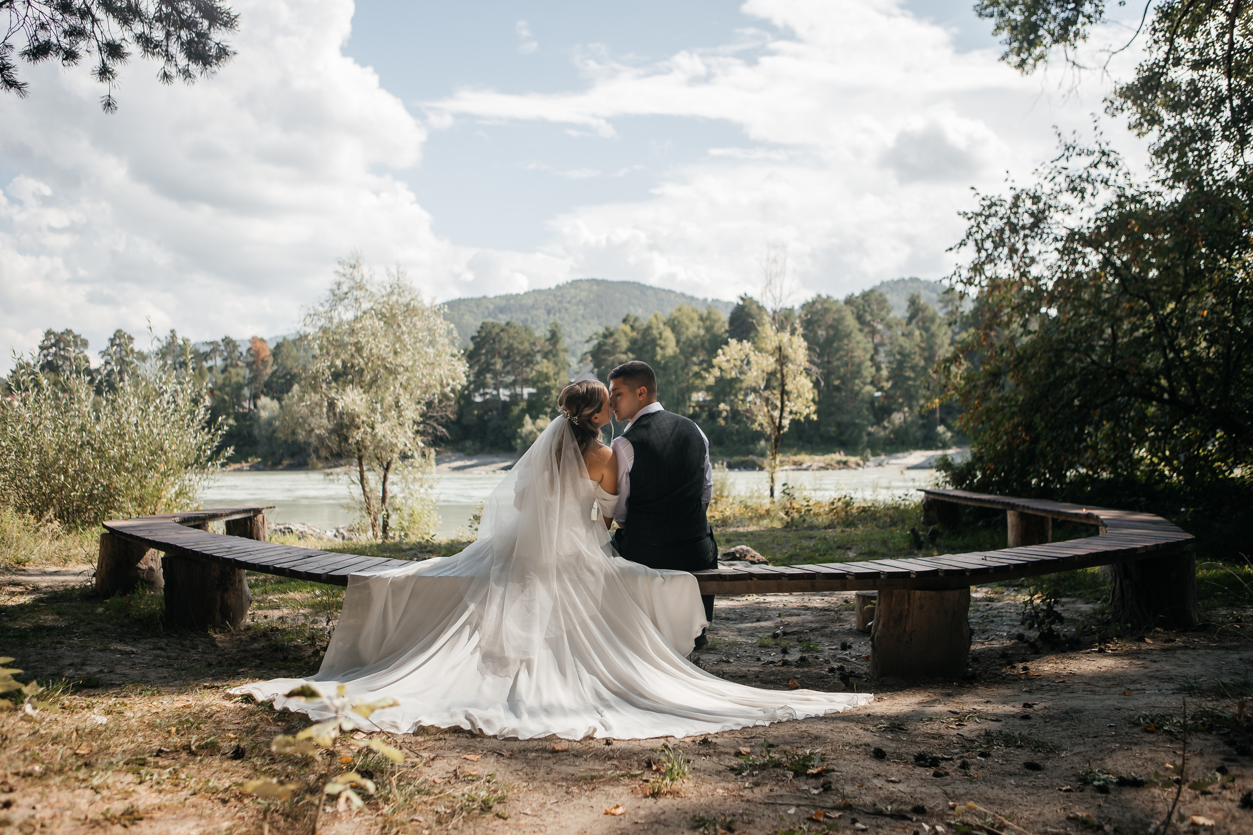 Свадебная фотосессия в горах. Дарья Белякова. Свадебный, детский и семейный фотограф в городе Бийск