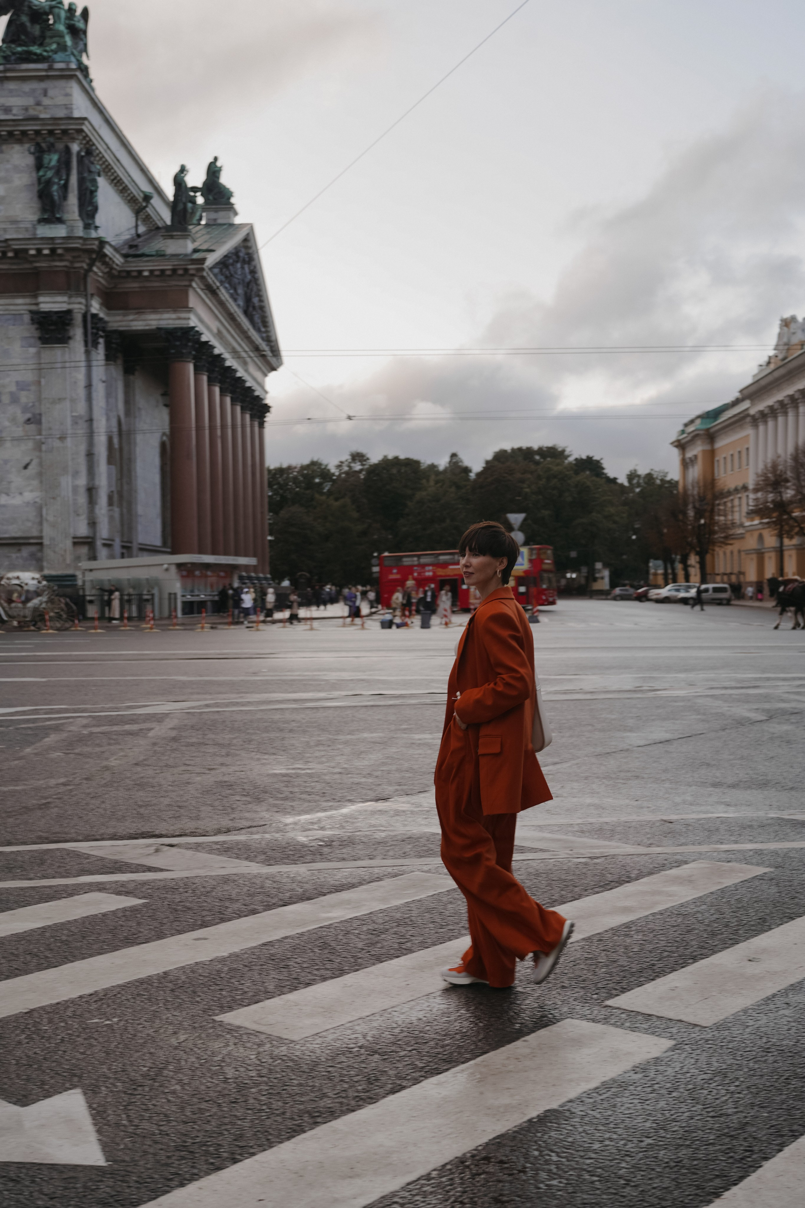 Индивидуальная фотосессия на улице (уличная). Фото и видео съемка