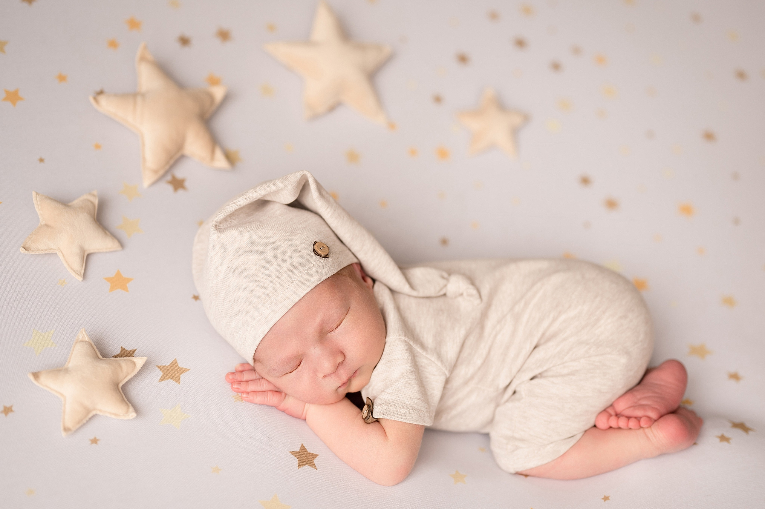 Ростислав, 10 дней. Детский и семейный фотограф в Красноярске. Фотосессии новорожденных малышей до 1 месяца