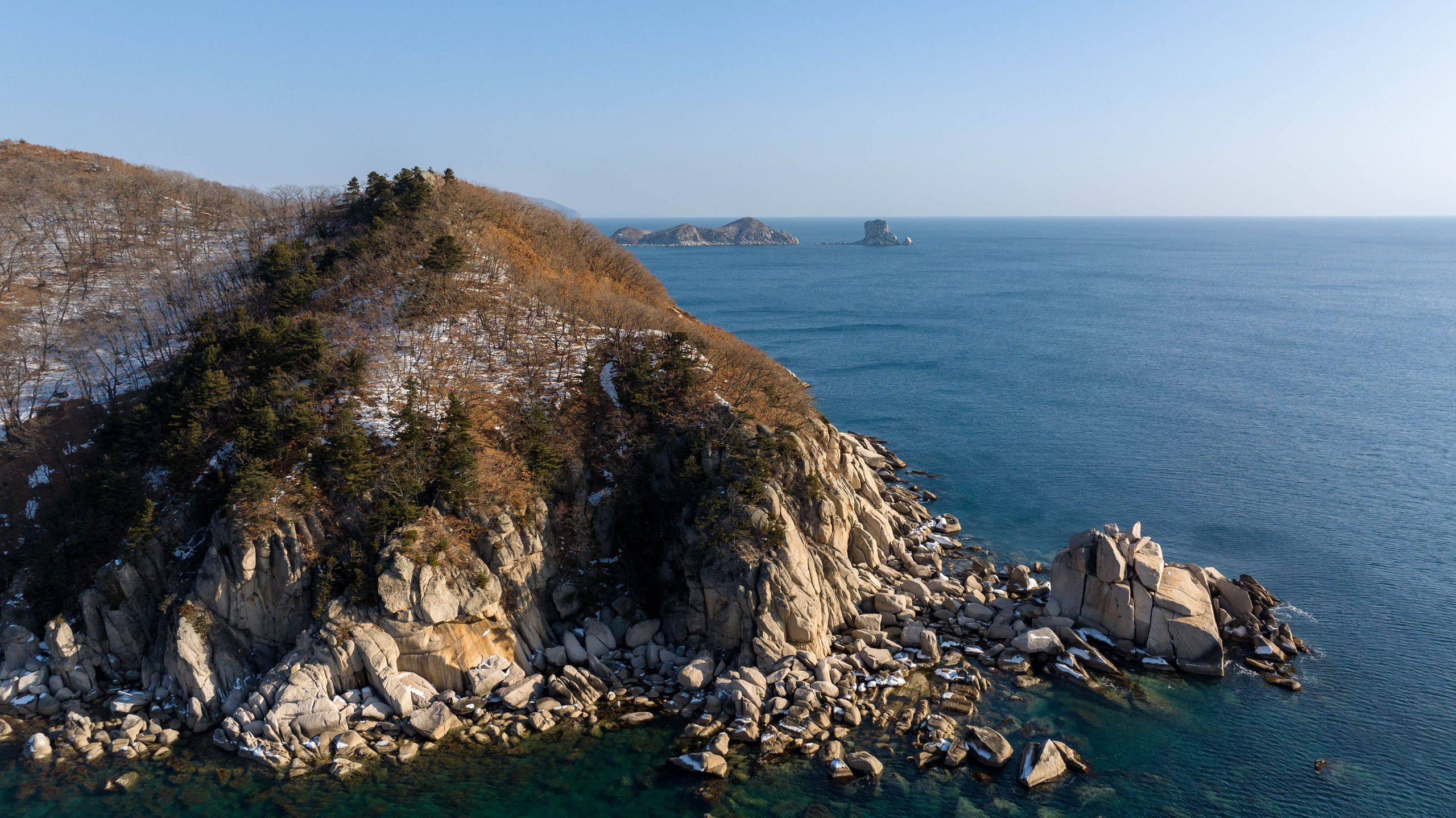 Бухты Триозерье, Окуневая, Спокойная. Турист оптимист