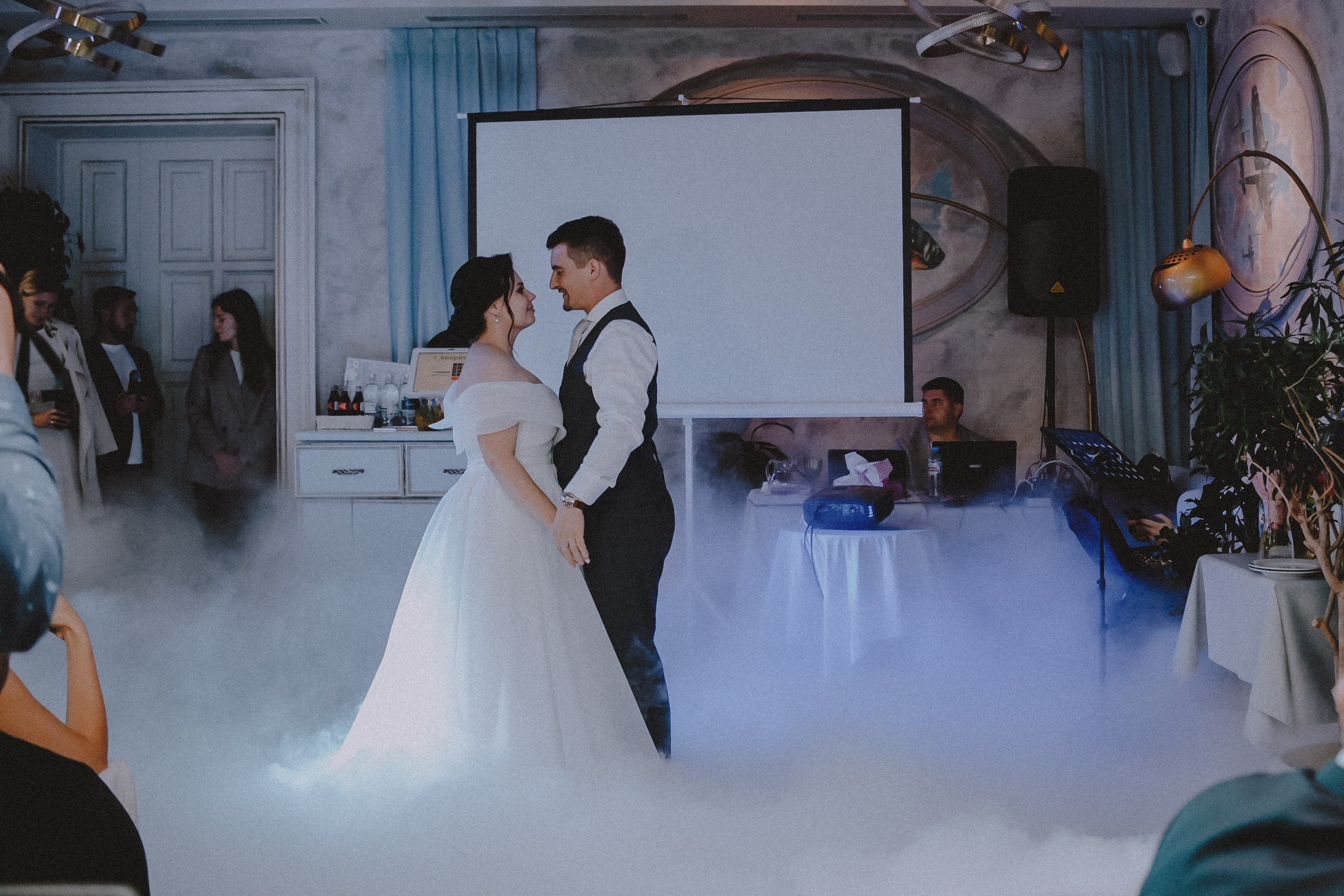 Love.com: Главная страница нашего счастья. Свадебный и семейный фотограф в Москве Сажина Кристина КиМ. Свадебный оператор в Москве Сажин Максим