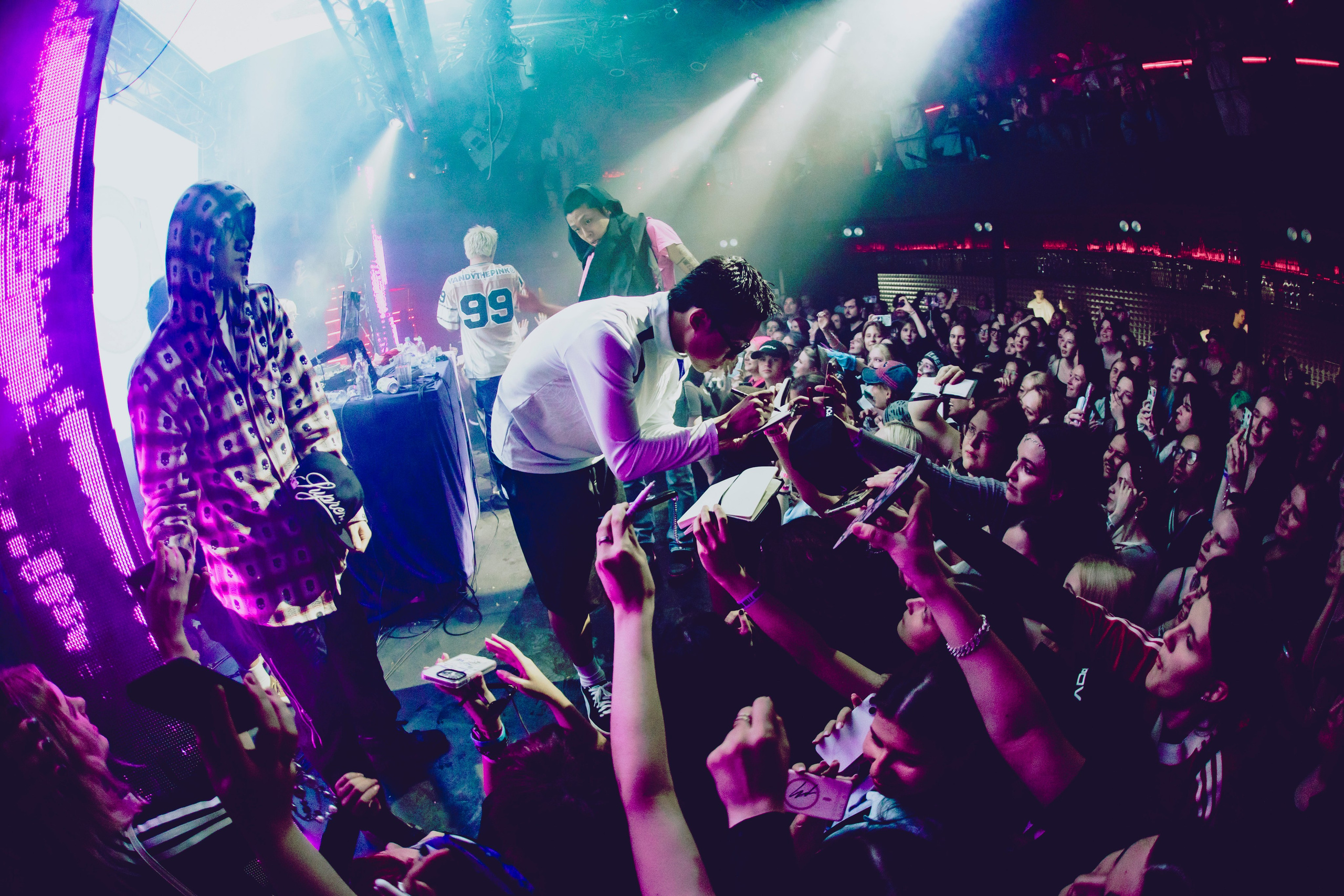 KID MILLI & OKASHII. Фотограф Honi