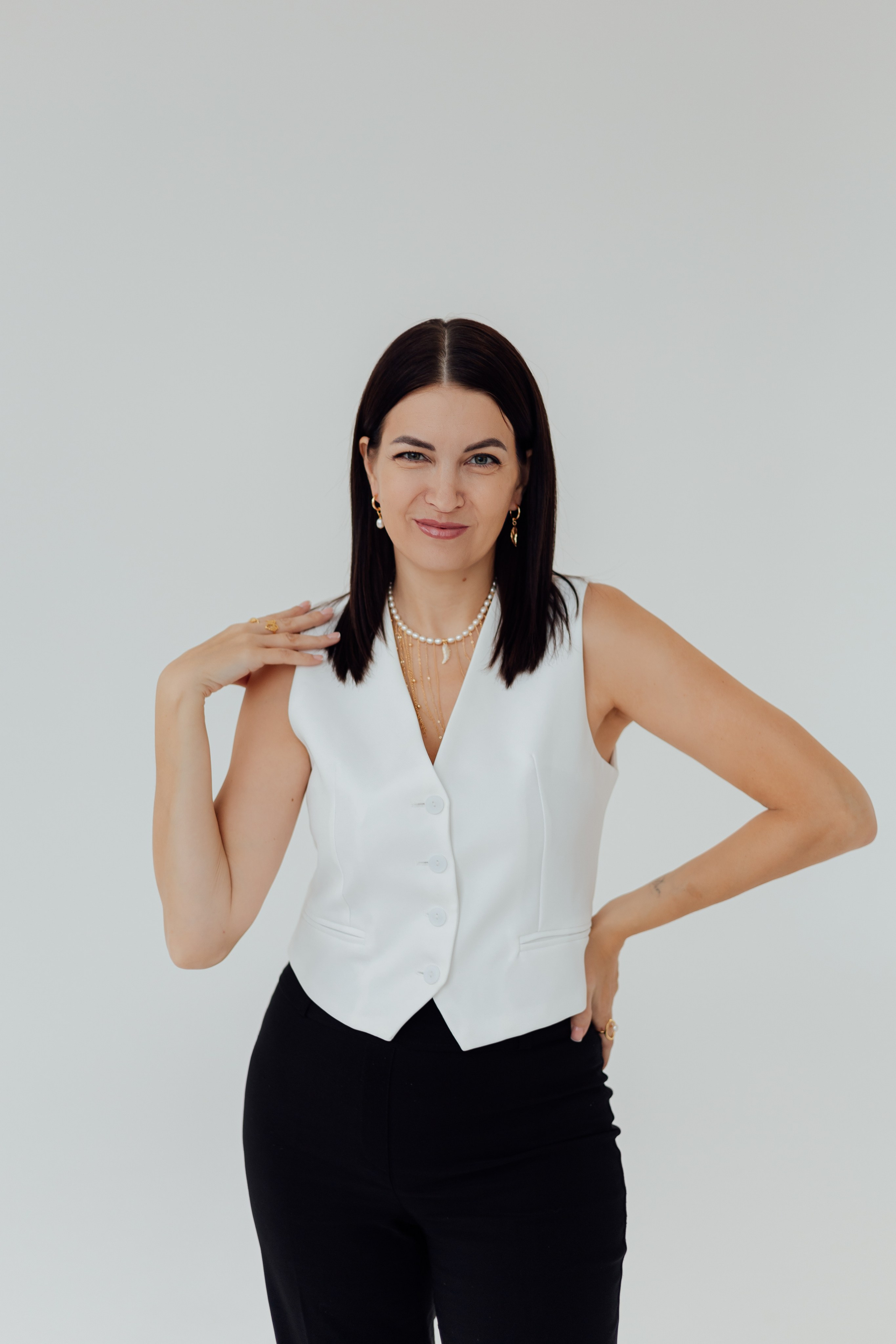 Олеся — дизайнер украшений ручной работы (контент съёмка). Психолог, фотограф Мария Черницкая