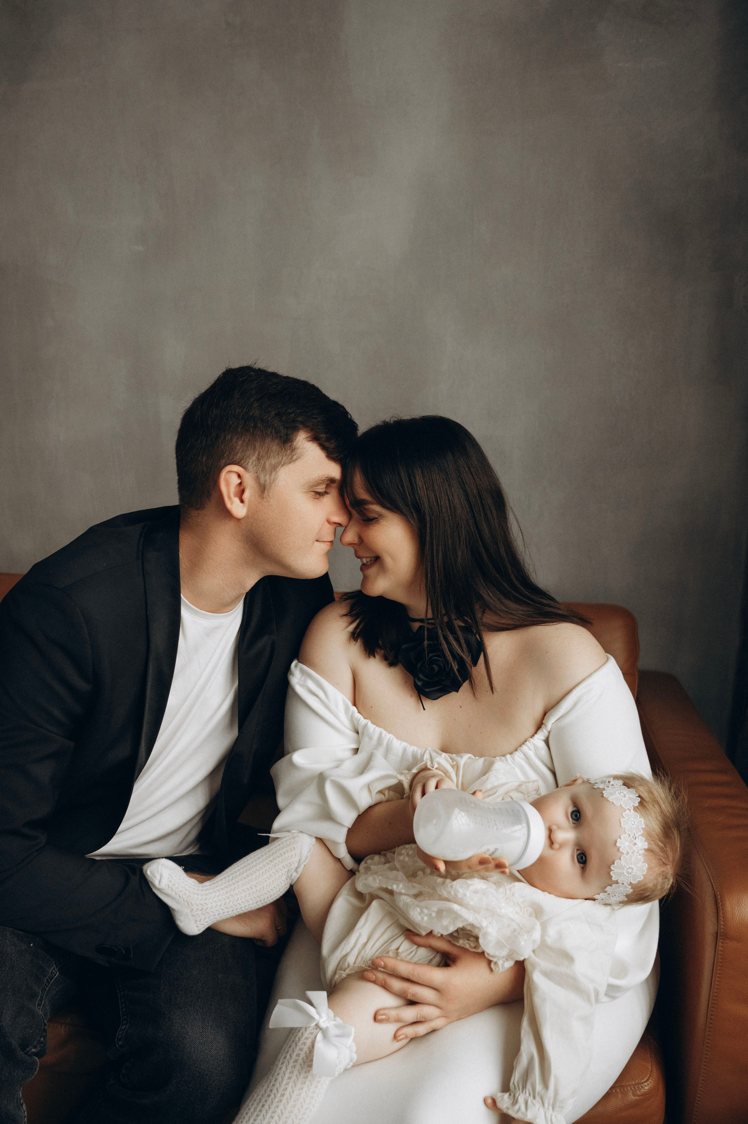 Лина. Профессиональный фотограф беременности в СПБ. Стильные фотосессии беременности в стиле минимализм и классическая фотография