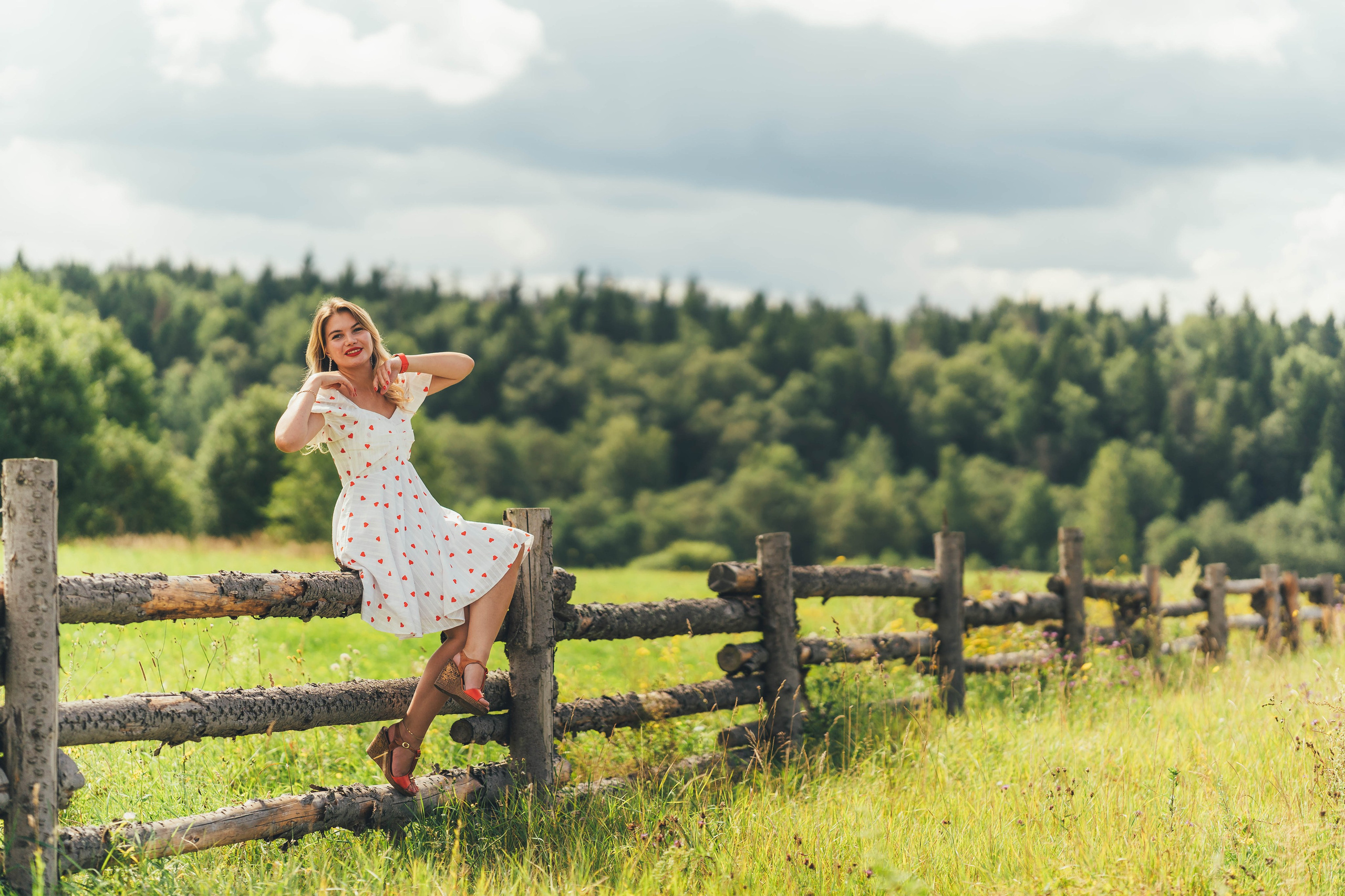 Елена, Сергиев Посад, пшеничное поле. Наталья Дукалова фотограф Щелково Королев Пушкино Москва Балашиха
