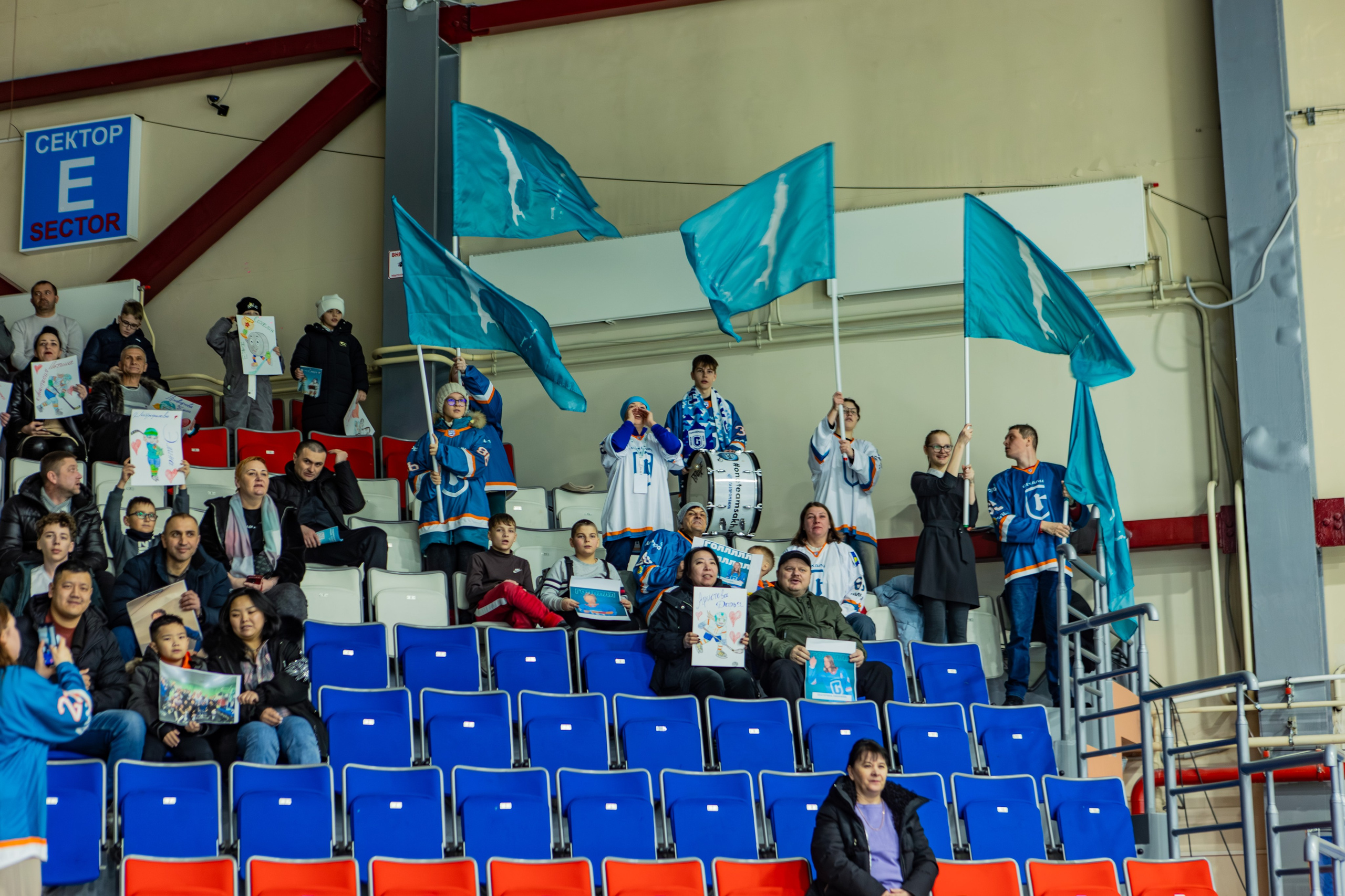 Матч «Сахалин"-"Белые Медведицы». Свадебный фотограф в Южно-Сахалинске Валерий Харченко