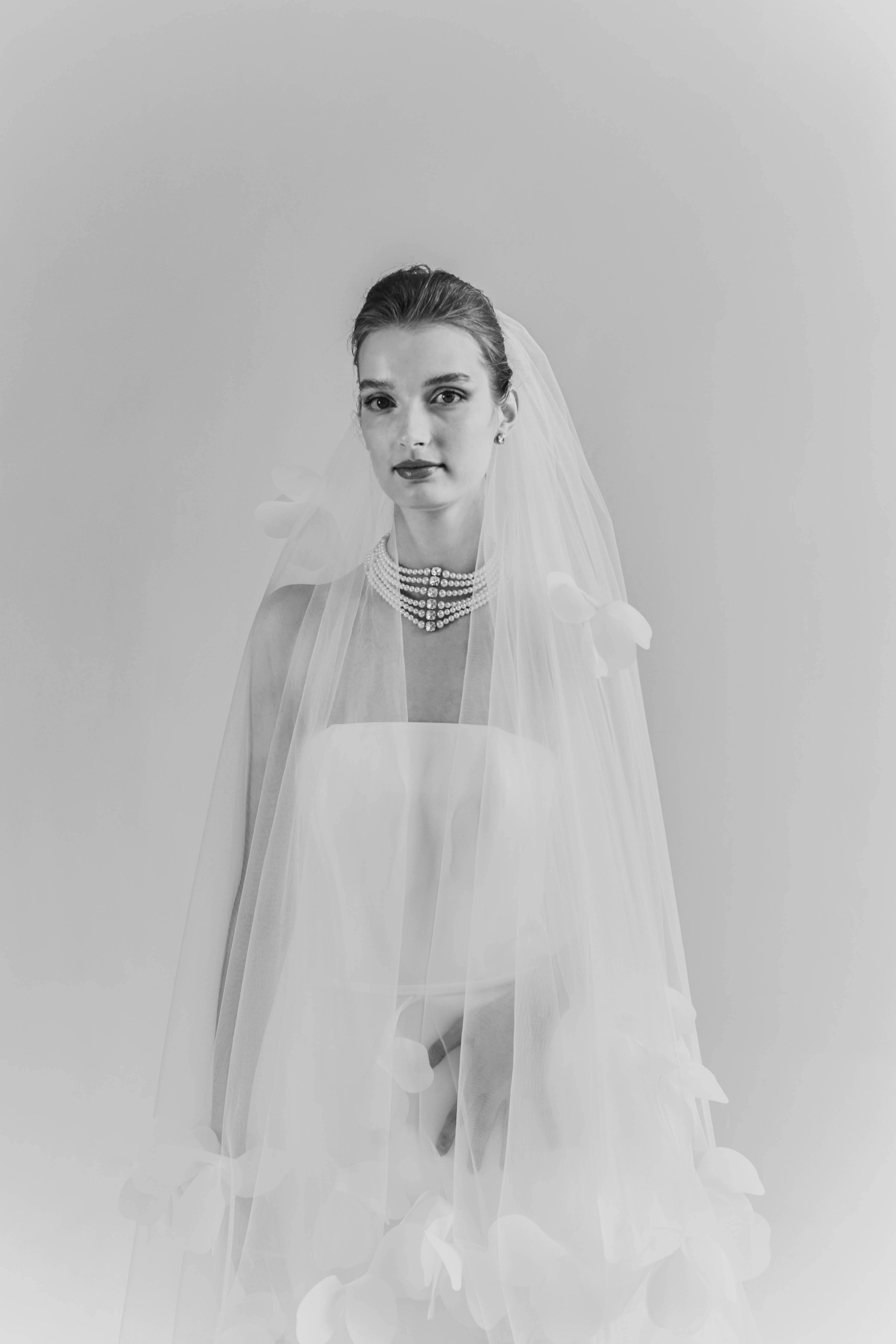 Сара. Свадебный салон-ателье Бонжур в Минске Bonjour