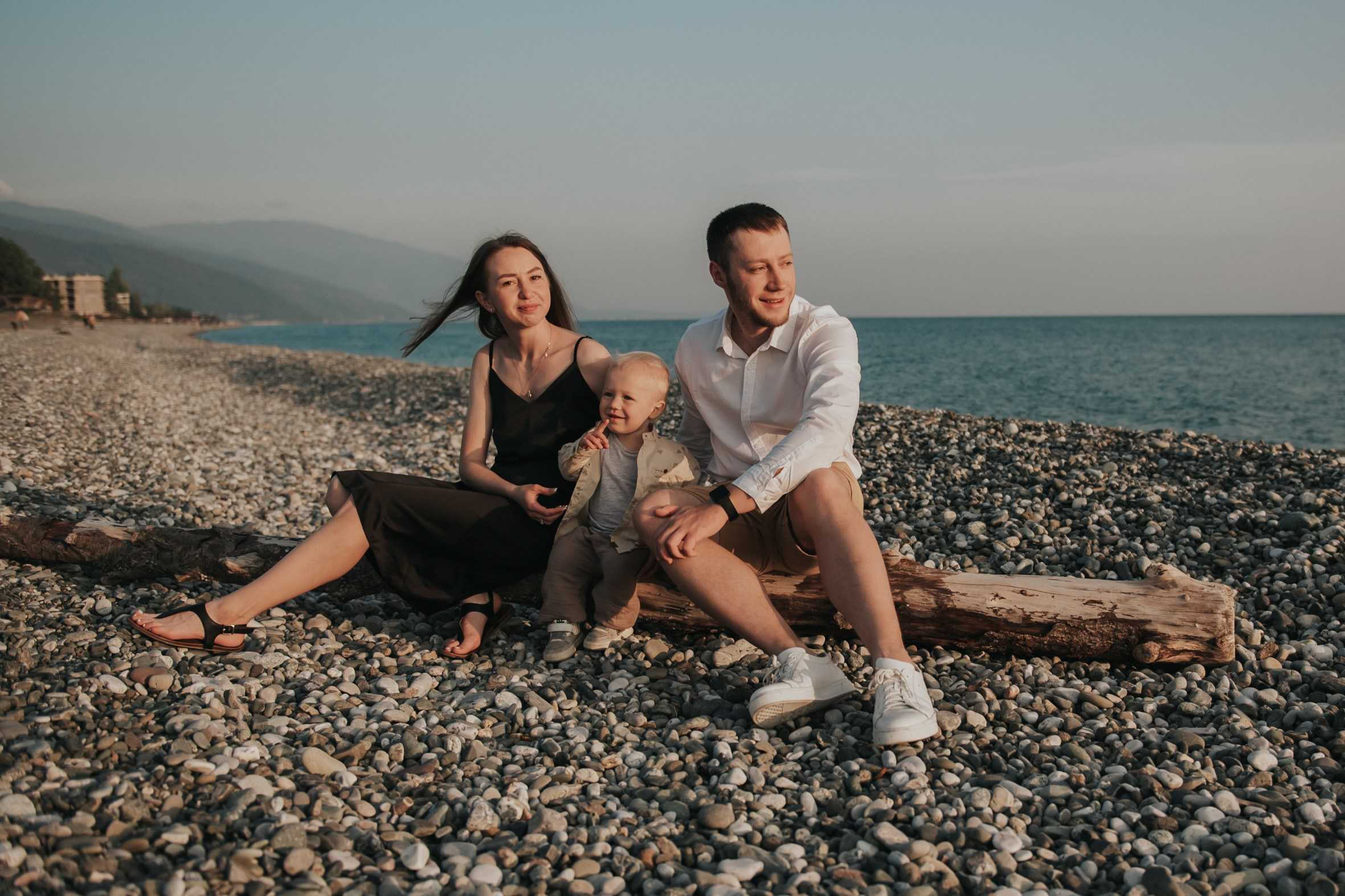 На диких пляжах Абхазии. Гячрыпш. Свадебный и семейный фотограф София Невская