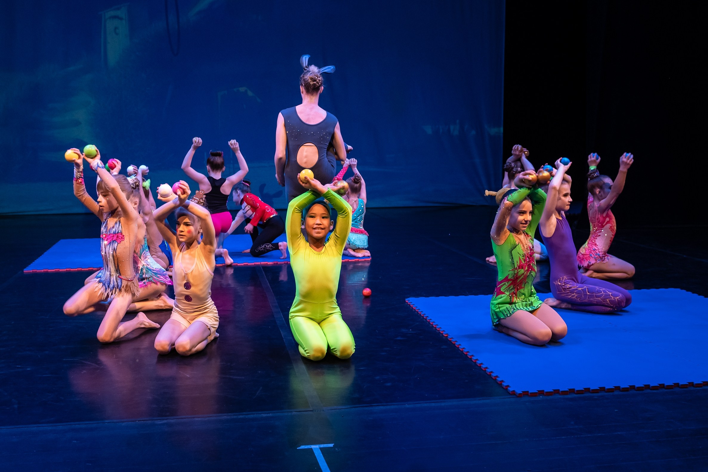 Отчетное выступление студии воздушной гимнастики Sport Evolution. Свадебный и семейный фотограф София Невская