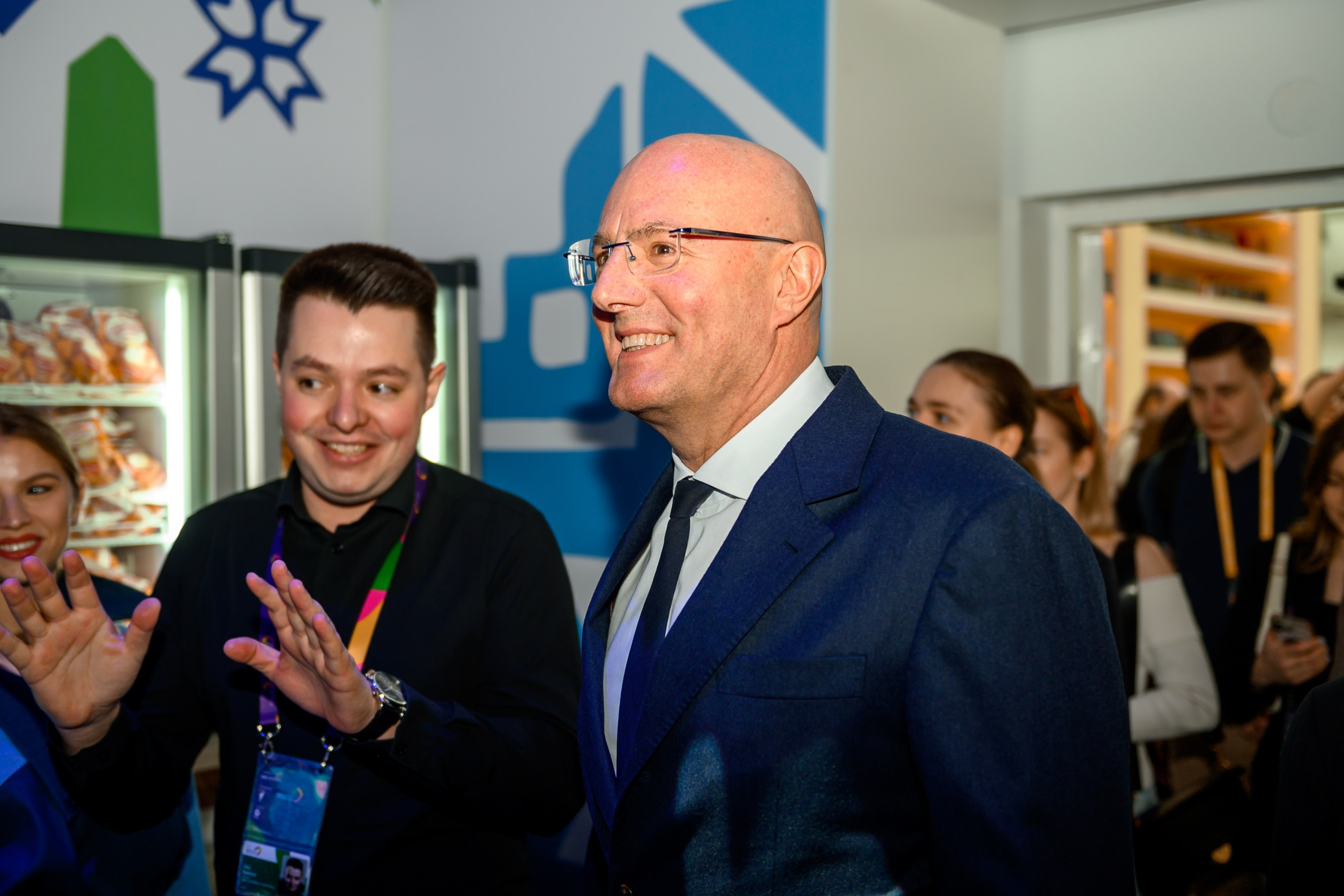 Всемирный фестиваль молодежи 2024. Свадебный и семейный фотограф София Невская