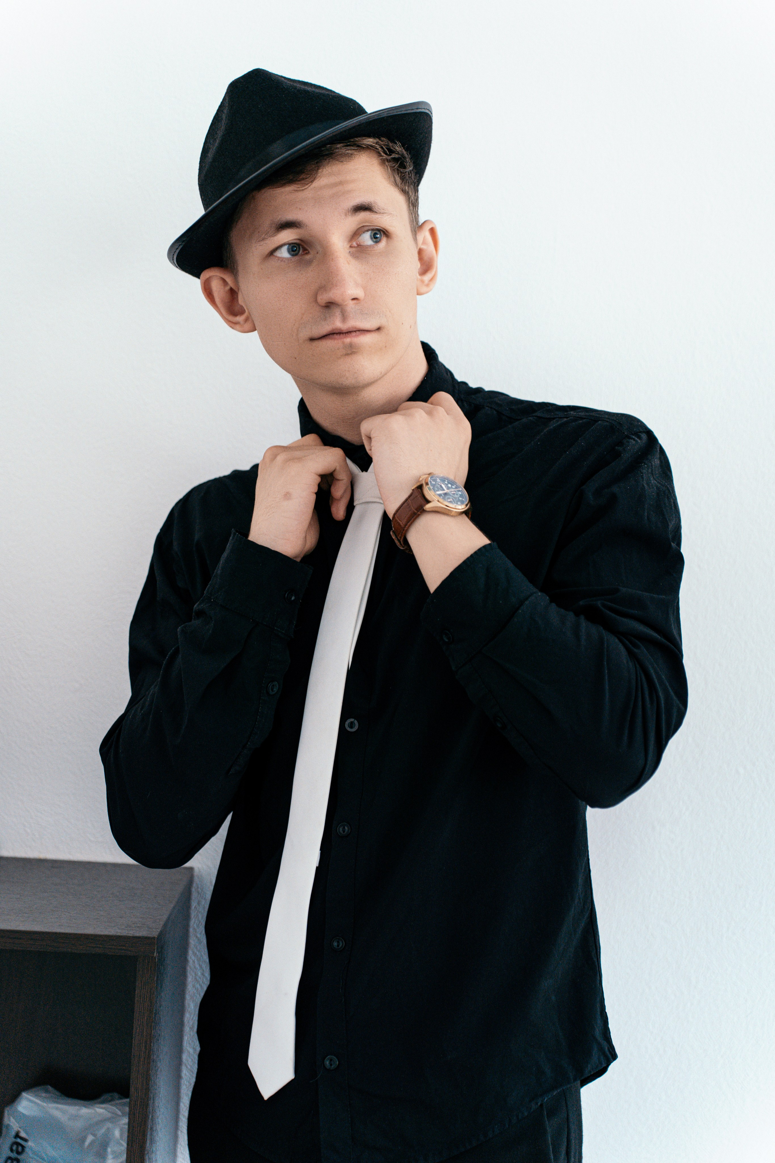 Hi Music. Я занимаюсь событийной, свадебной, товарной, студийной… фотографией