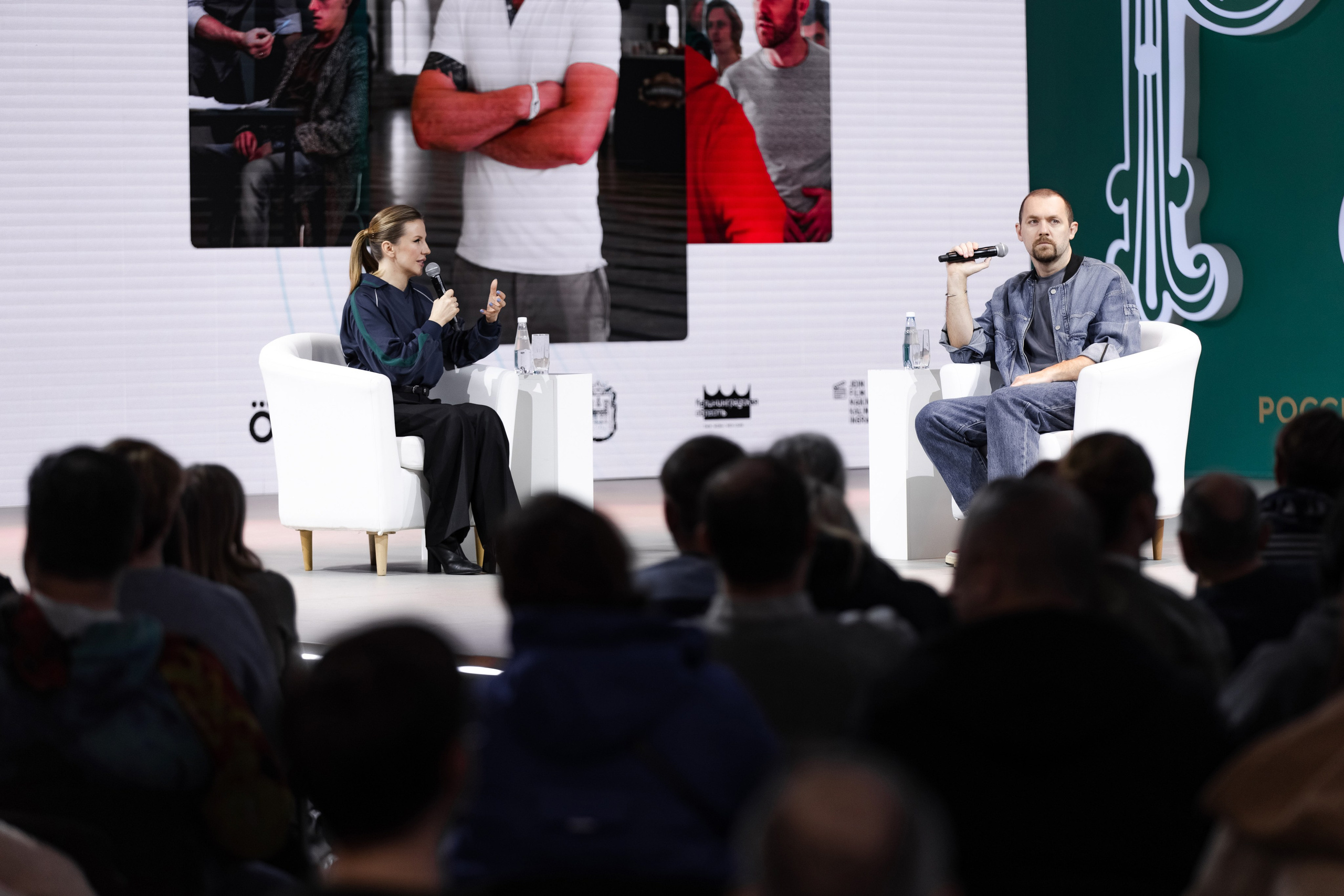 Выставка Россия: наша культура. Свадебный репортажный фотограф в Москве