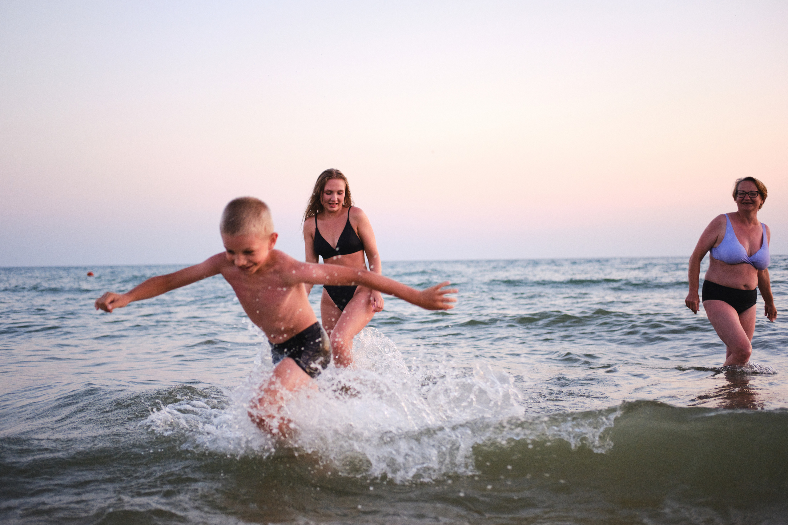 Мама, сестра и братик. Фотограф в Анапе и Краснодаре Тина