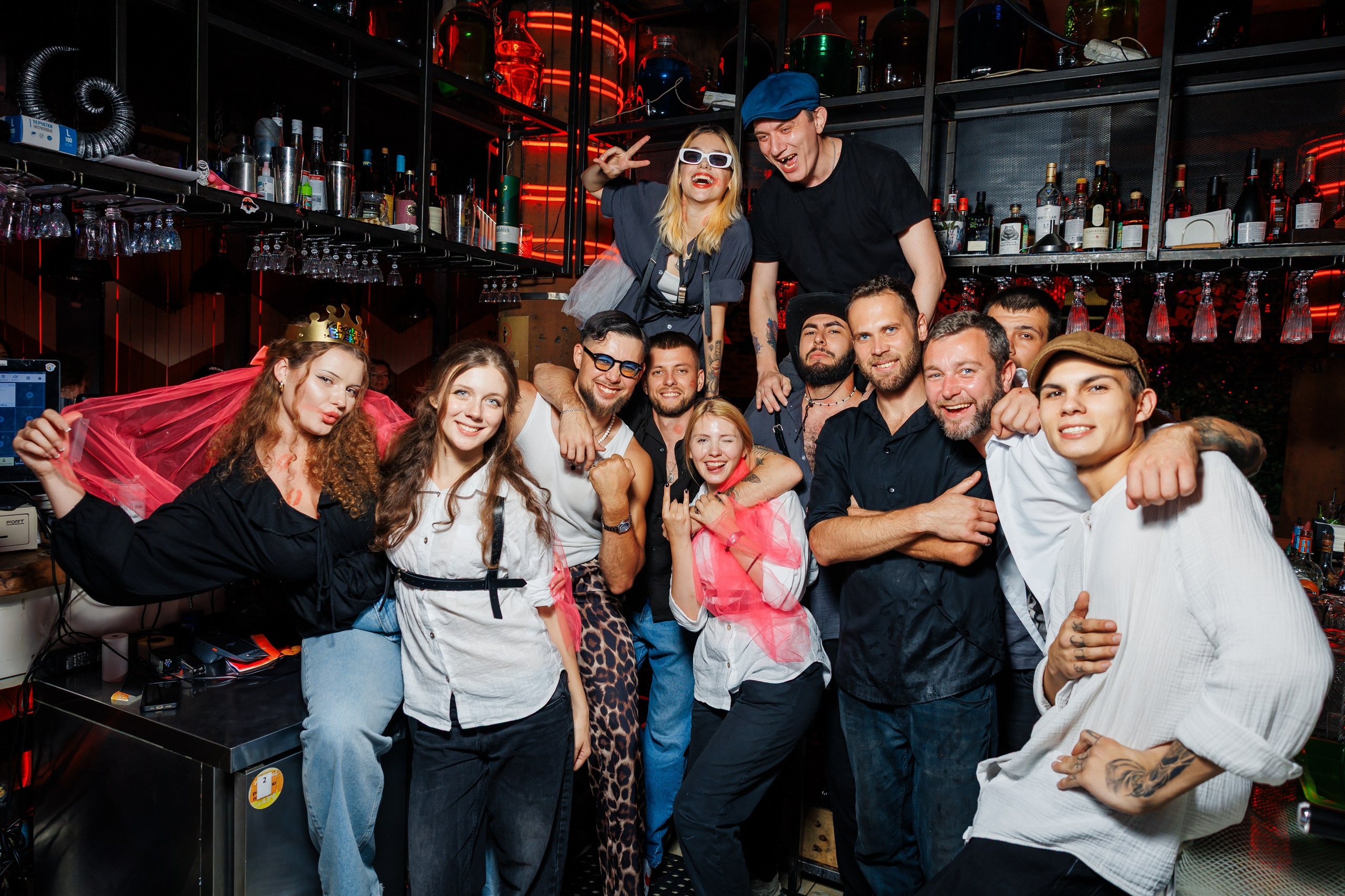 Клубный фотограф и nightlife-репортаж в Москве — Адам Черноуски. Событийный и портретный фотограф в Москве — Адам Черноуски