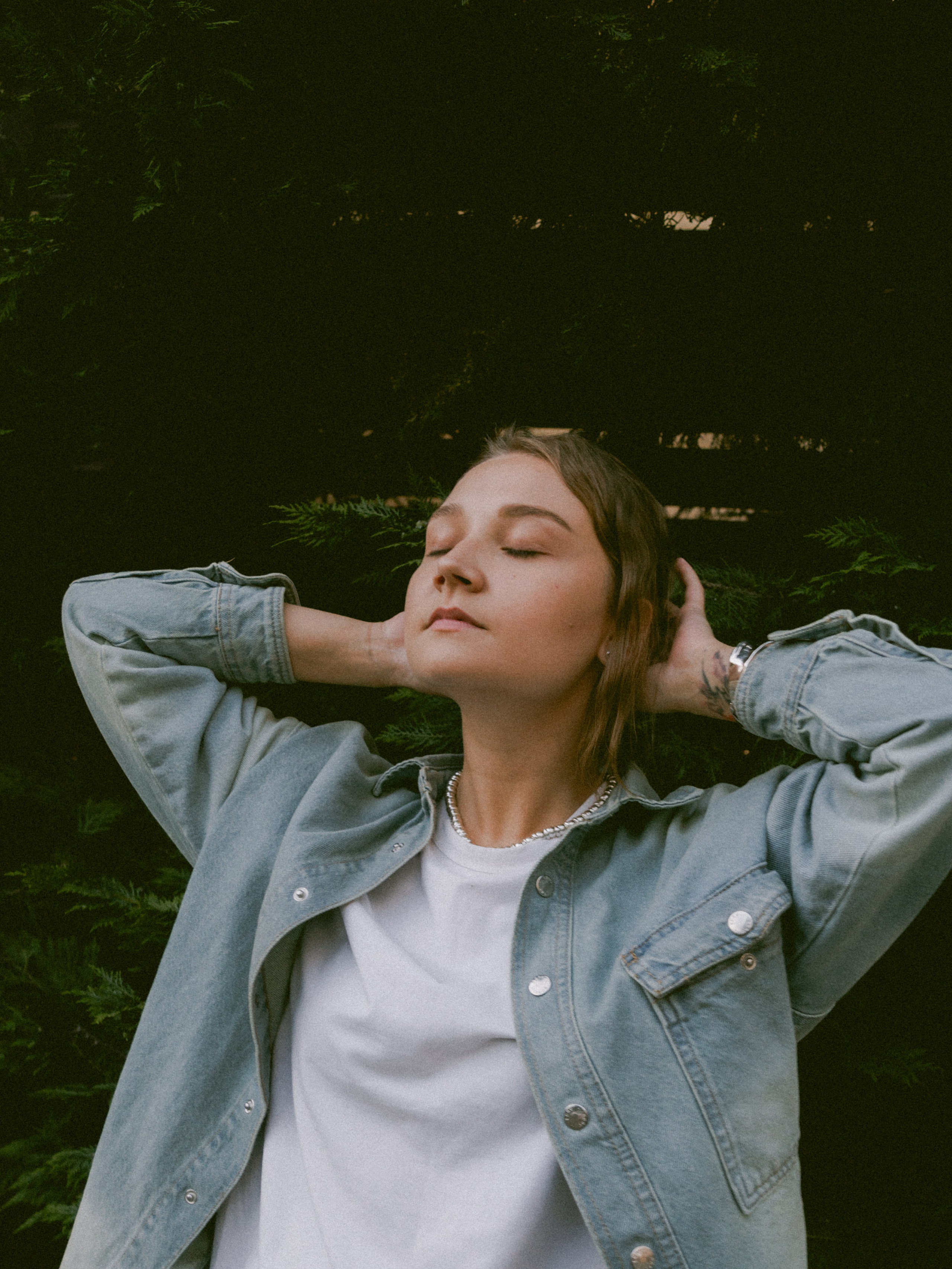 Таня и Ева. Фотосессия с собакой ко дню рождения. Портретный и лавстори фотограф в Стерлитамаке Альбина Шарт