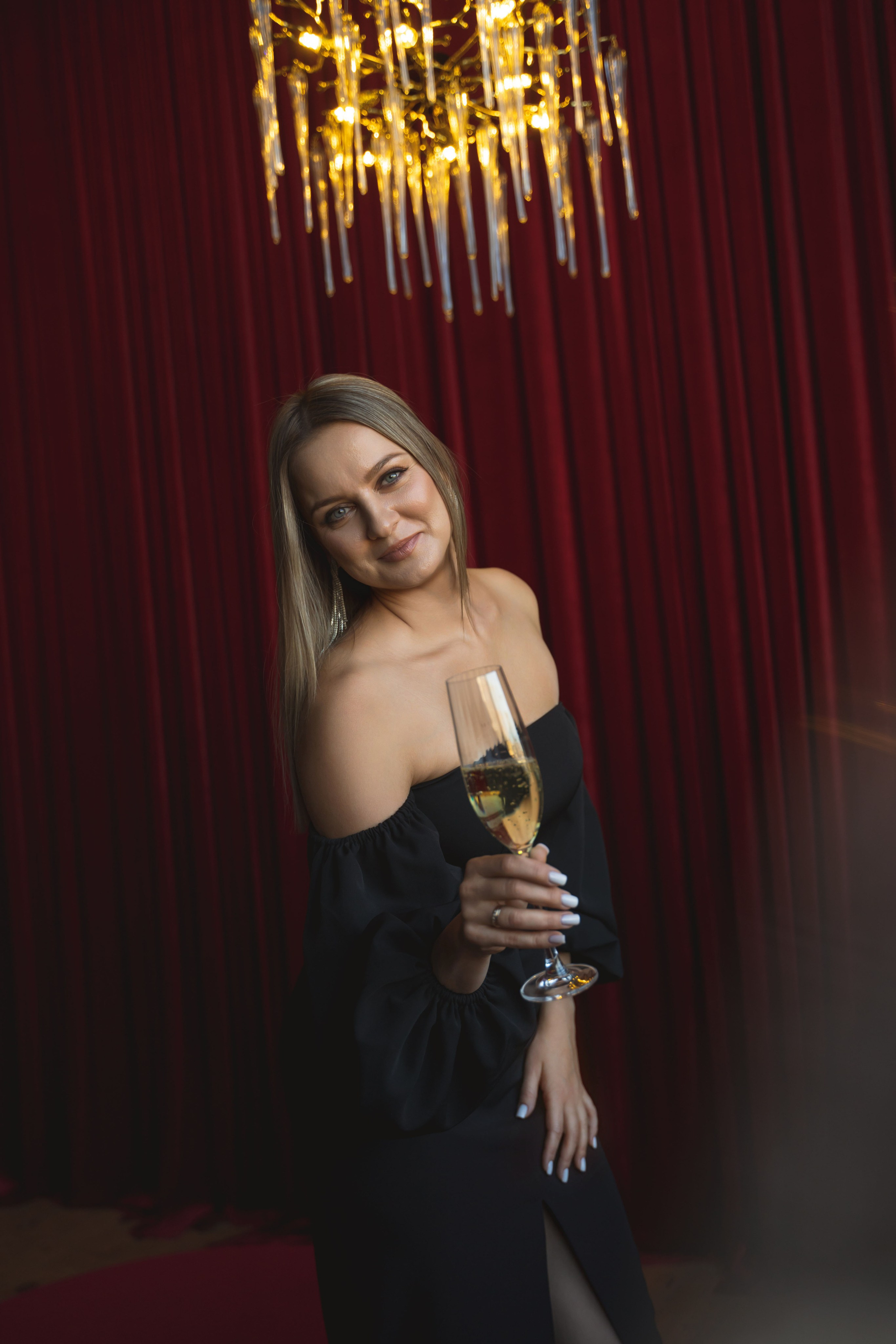 Елена. Главная