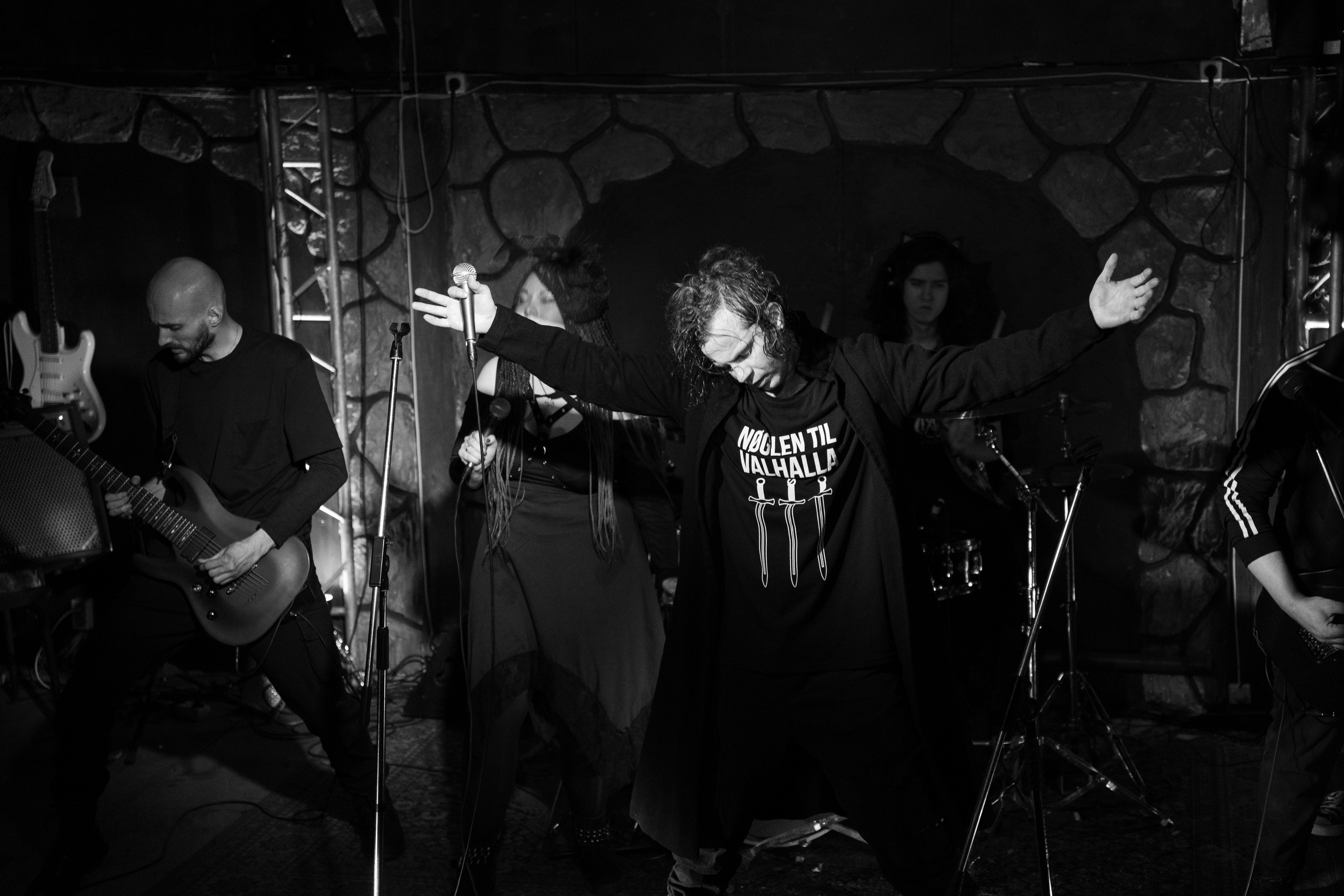 Ночь На Земле|Нора, Псков. Концертный и репортажный фотограф в Санкт-Петербурге Слава Пахомов