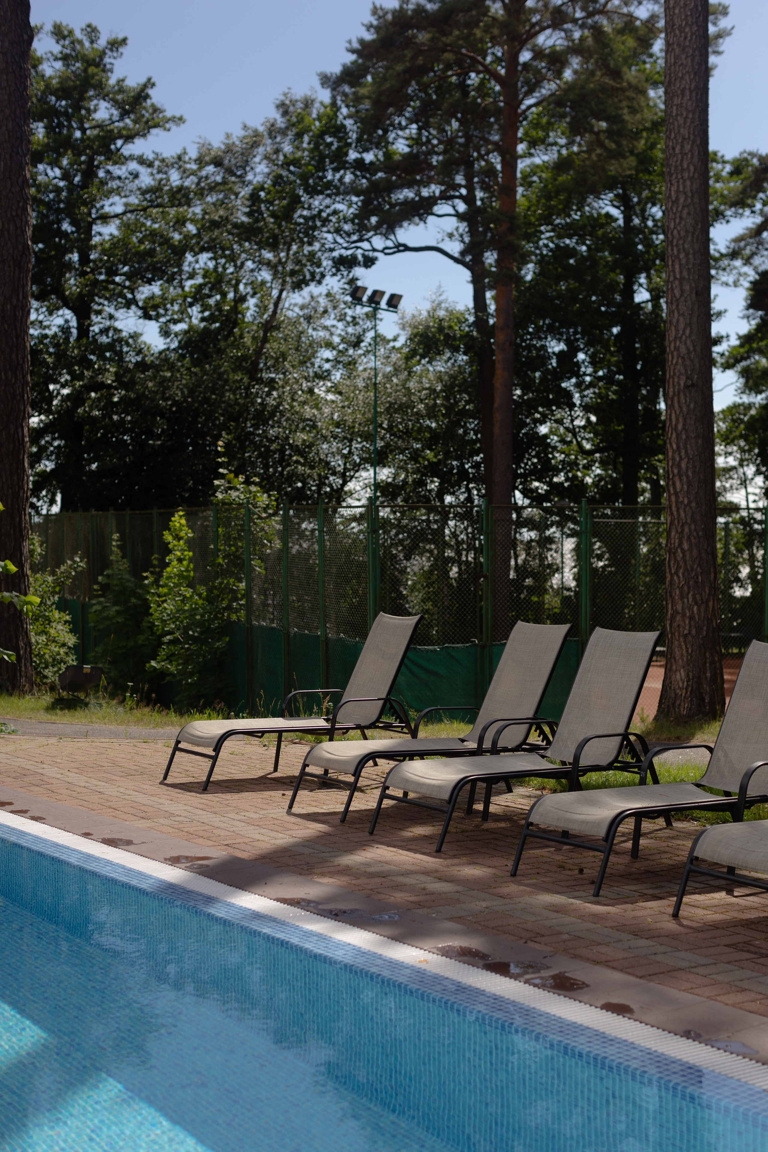 Виталий и Полина: свадьба загородом, где дождь не помеха. @dariazphoto свадебный фотограф