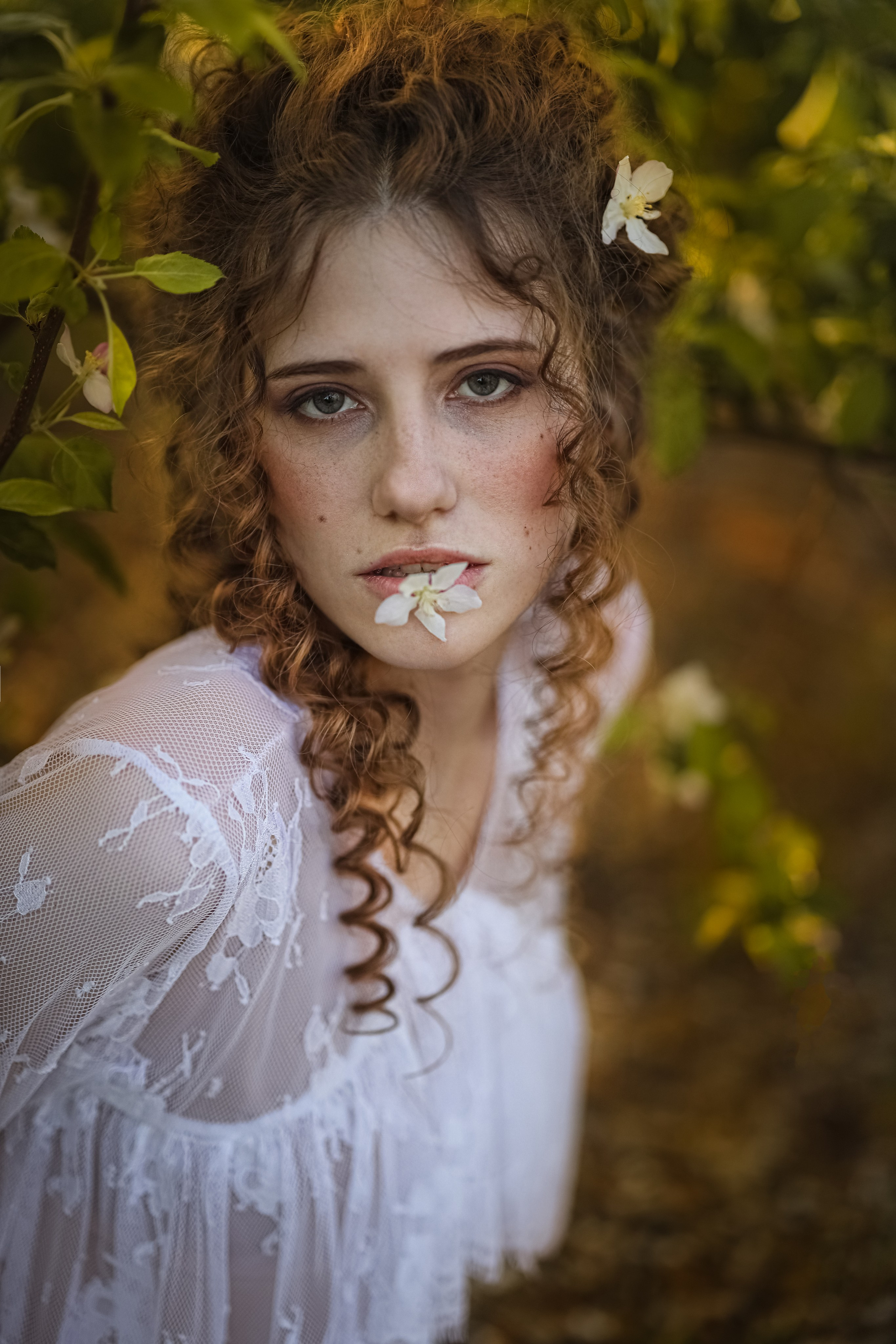 Фотосессия в яблоневом саду. Свадебный и семейный фотограф в Абхазии Жанна Соснина