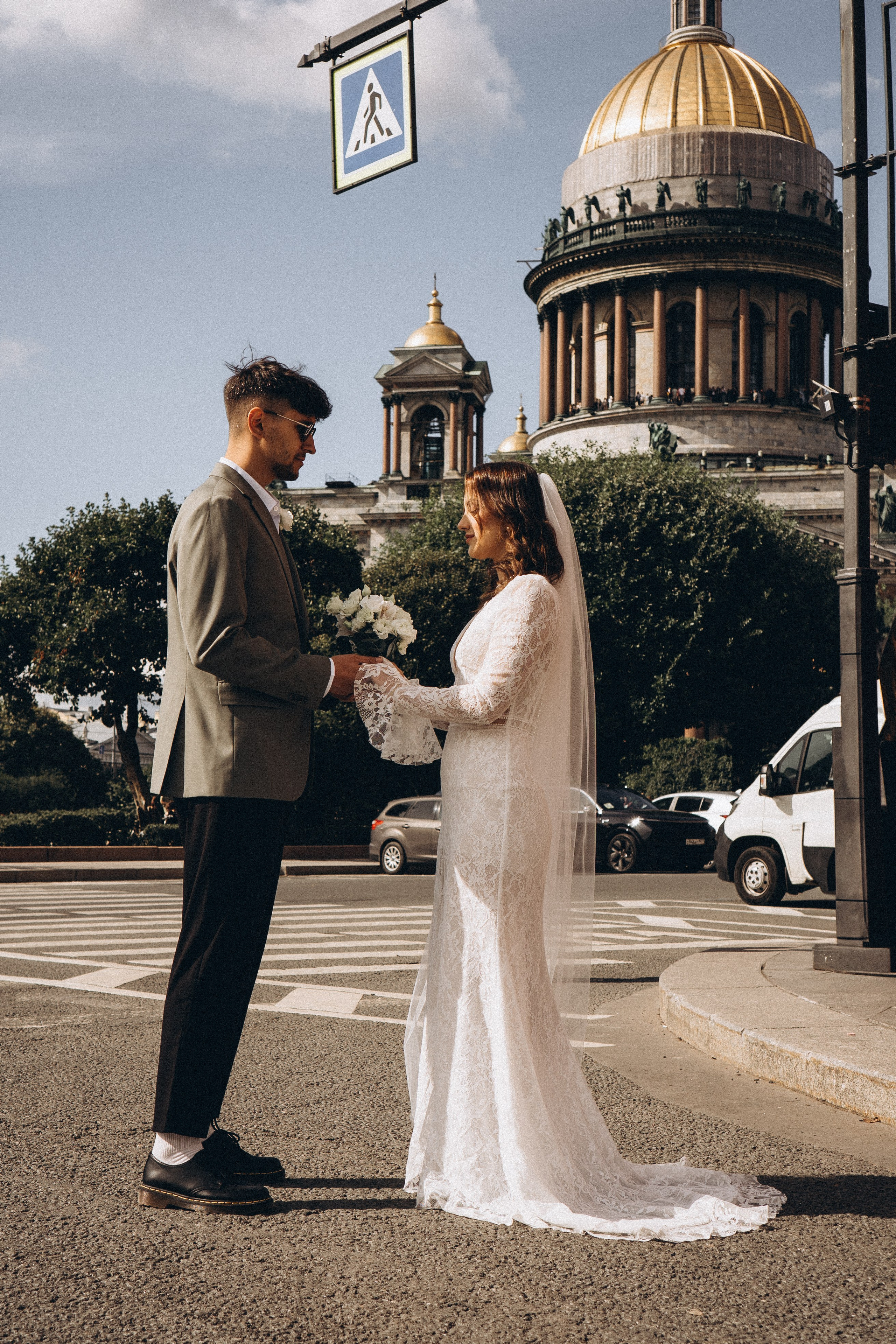 СВАДЕБНАЯ ПРОГУЛКА ВОЗЕ ИСАИКЕВСКОГО СОБОРА АСТОРИИ И ЗАКОНОДАЛЕТНОГО СОБРАНИЯ. Профессиональный фотограф, Санкт-Петербург — Виктория Богомолова