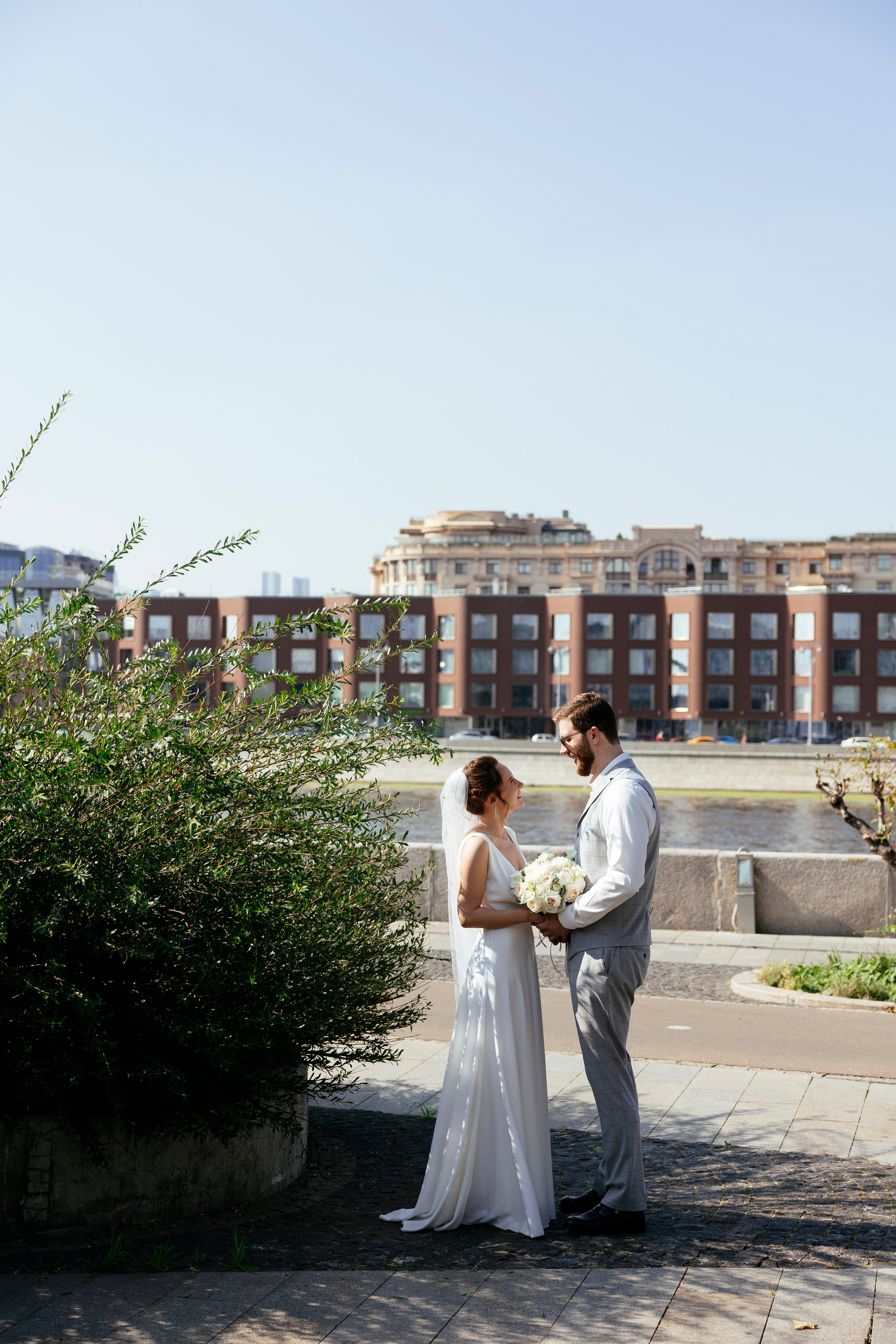 Свадебная прогулка. Фотограф Георгий Нигматулин