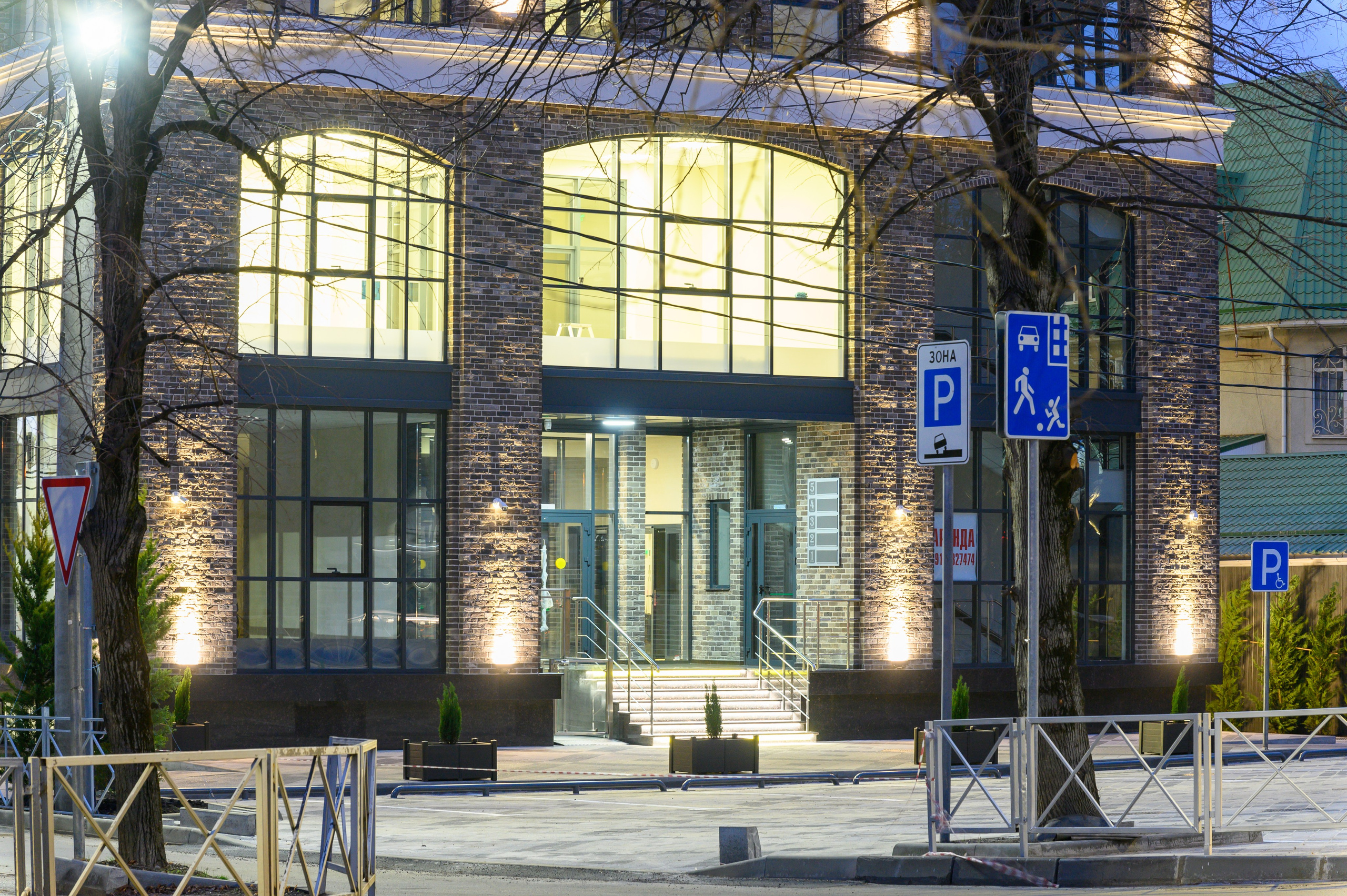 Архитектурная подсветка фасадов зданий. Вячеслав Скрипник Фотограф Краснодар