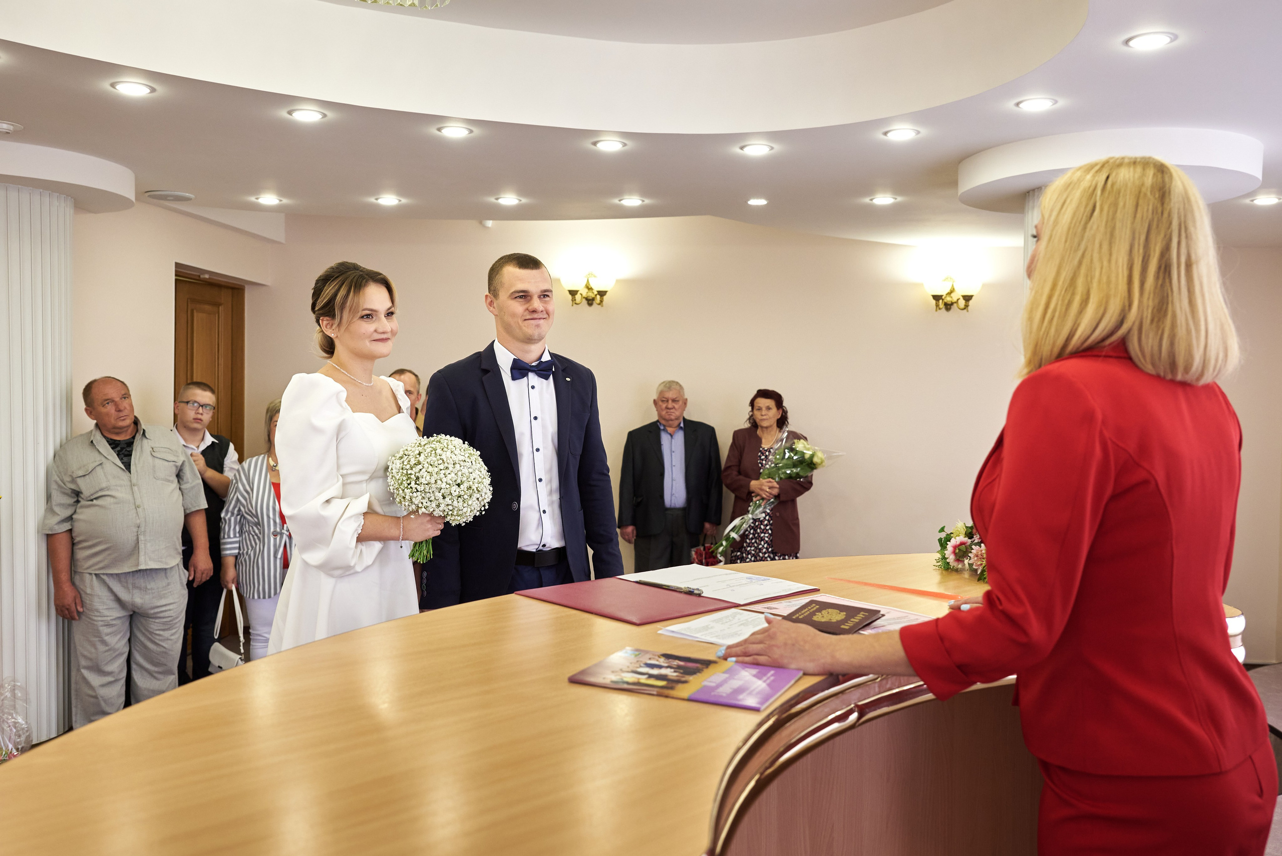 Фотограф Давыдов Алексей в Старом Осколе, фотосесия свадьбы. Профессиональный фотограф Старый Оскол, Губкин — свадьба, венчание, крещение, юбилей и день рождения