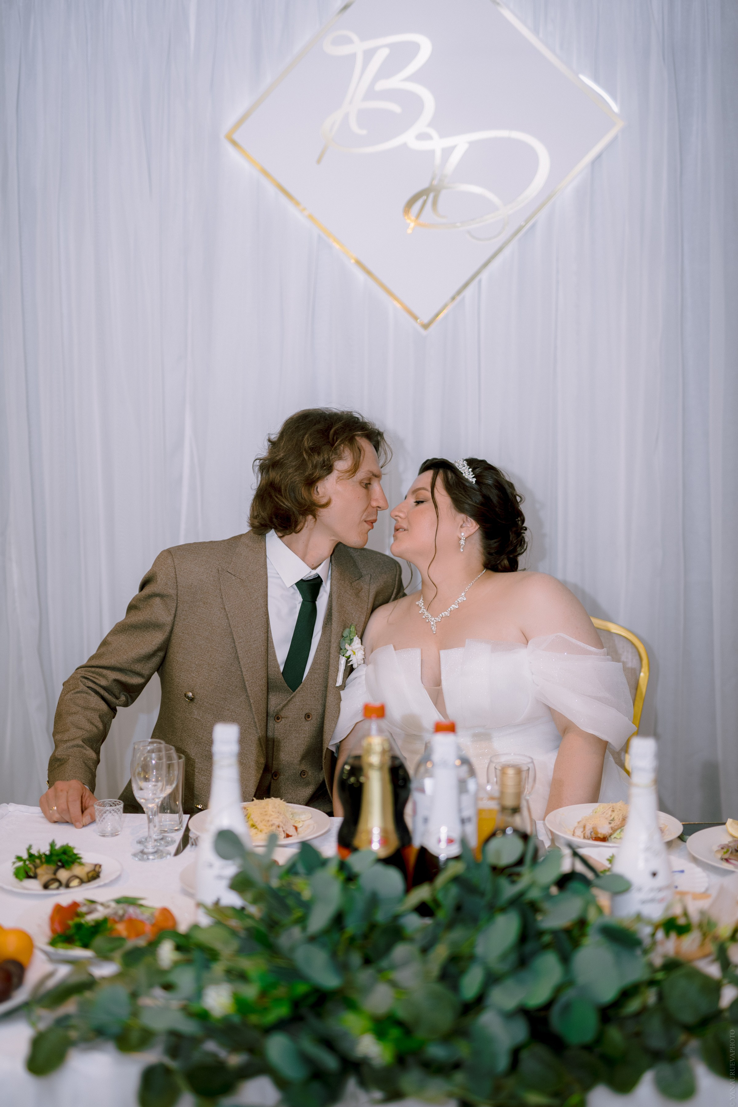 Свадебный анонс. Виктор и Дарья. Свадебный и контент- фотограф в Тольятти, Самаре, Москве Яна Уруева