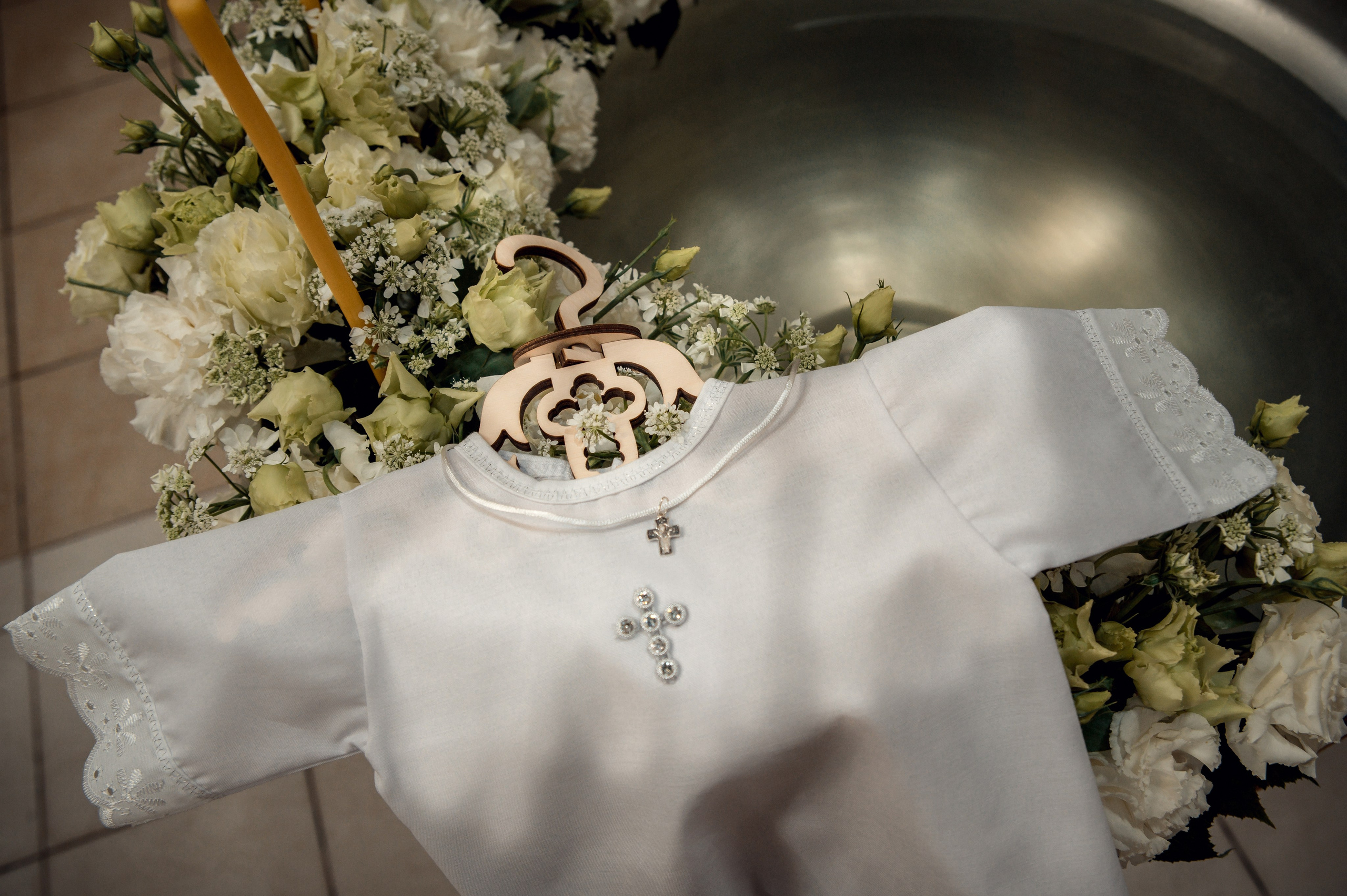 Таинство Крещения Филиппа, Храм святых Новомучеников и Исповедников Российских г. Волжский. Церковный, семейный и репортажный фотограф Волгоград, Волжский