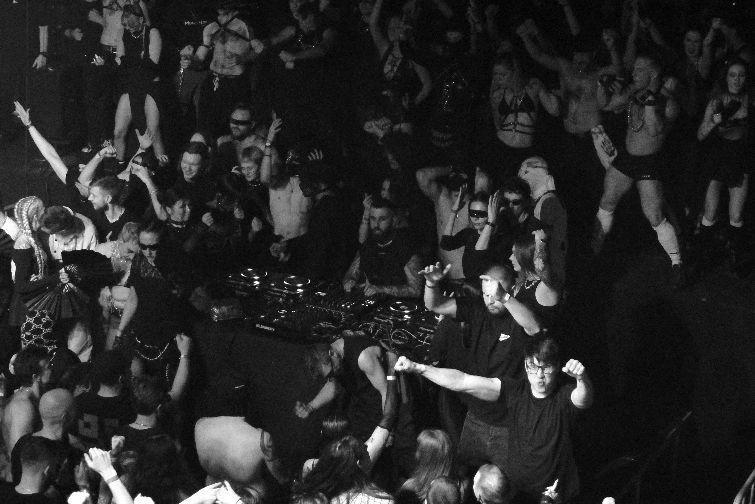 Monasterio. Санкт-Петербург. 8/11/2025. Репортажный фотограф в Санкт-Петербурге Даниил Могута